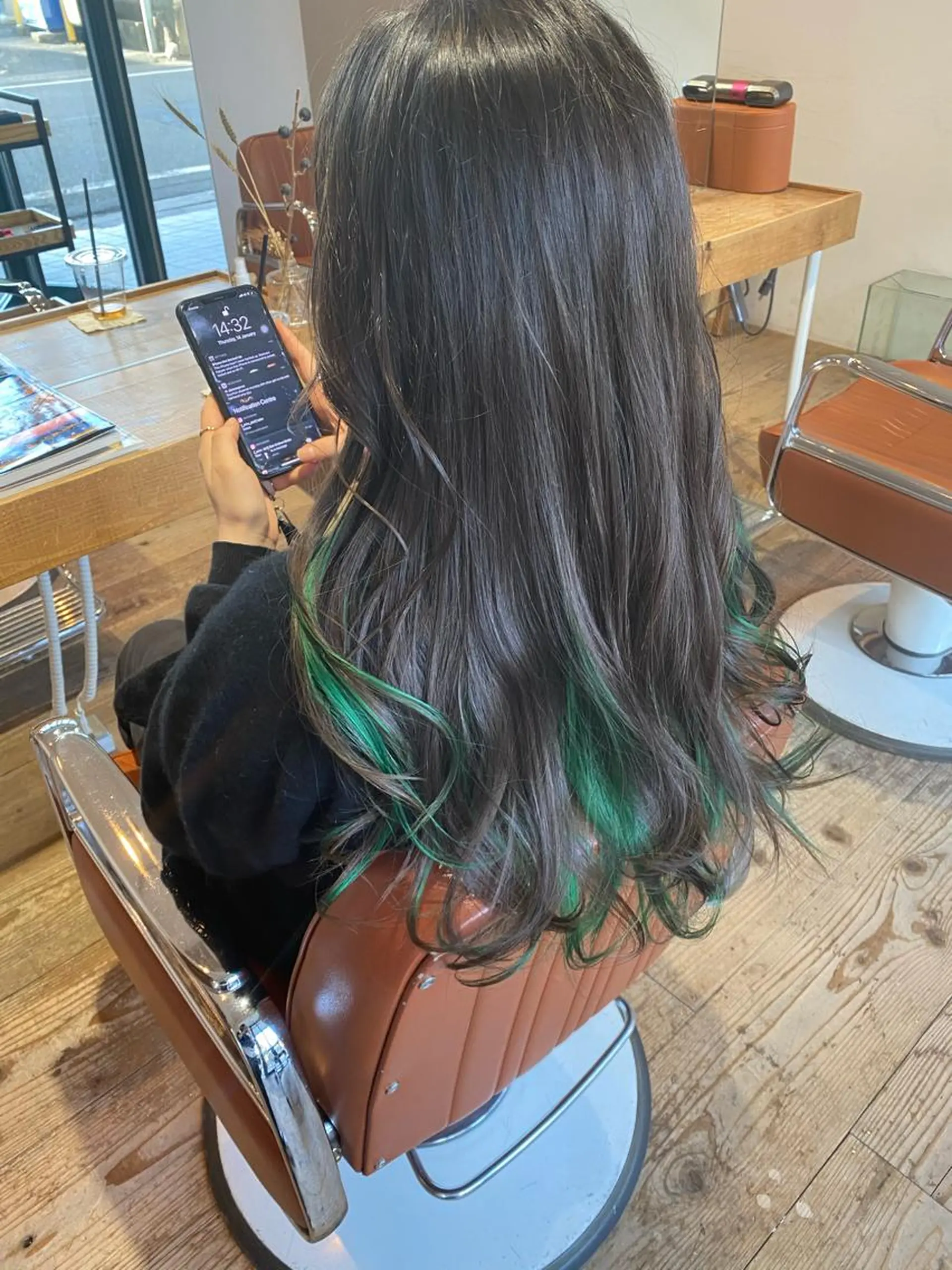 ロング カラー わかばやし ゆうこのヘアスタイル