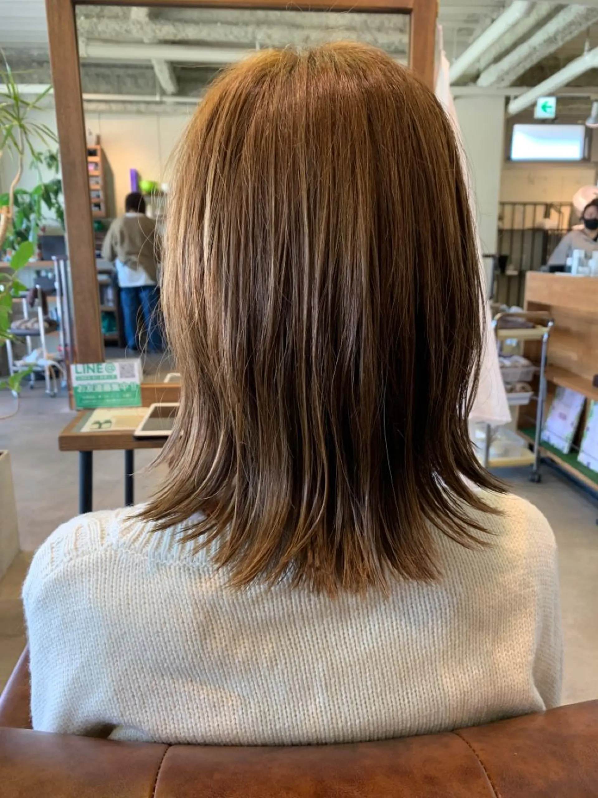 ミディアム ボブ 外ハネヘア 岸本 桂輝のヘアスタイル