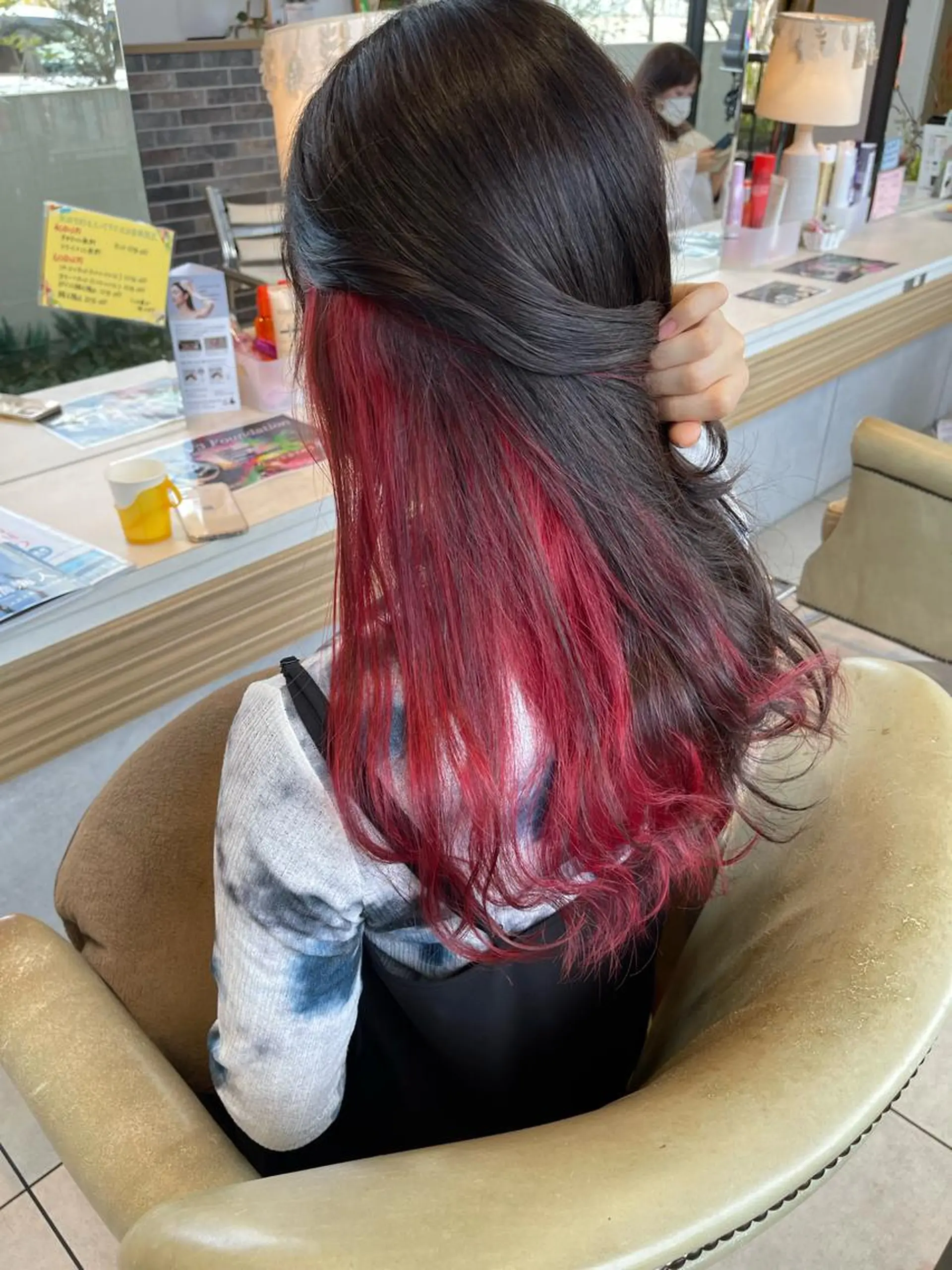 ロング enn.bleach by t.a.g所属・碇山 楓己のヘアスタイル