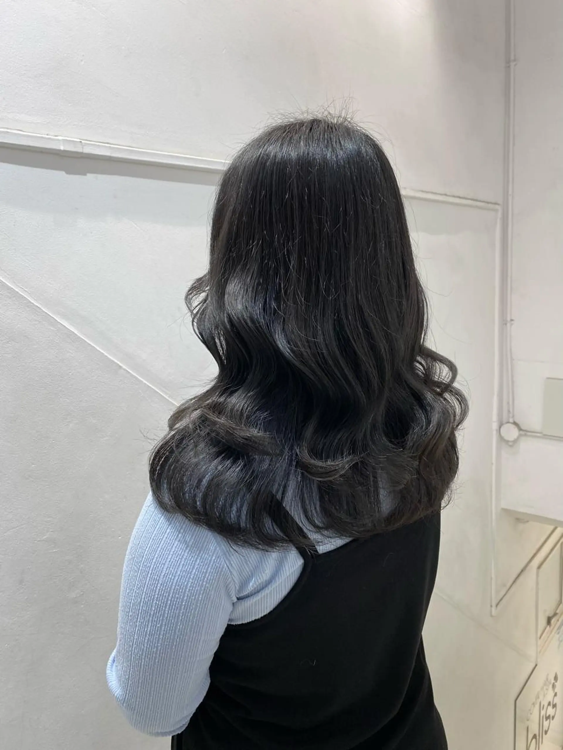 ロング カラー アッシュ 透明感カラー ✨くびれスタイル✨️ 戸嶋穂乃香のヘアスタイル