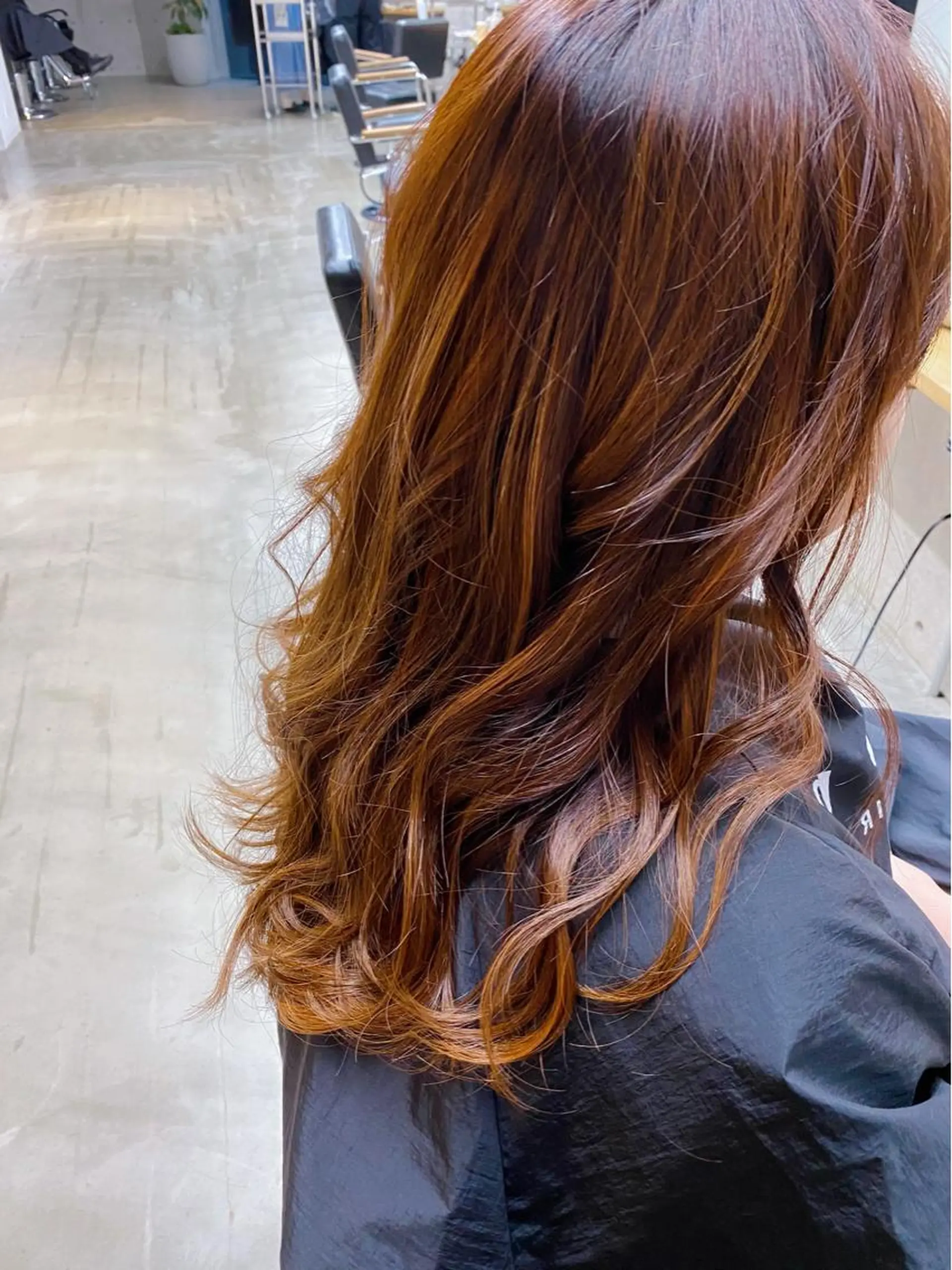 ロング カラー ヘアアレンジ ブラウンカラー ハイライトカラー オレンジ オレンジブラウン ハイライト son hair HIROEのヘアスタイル