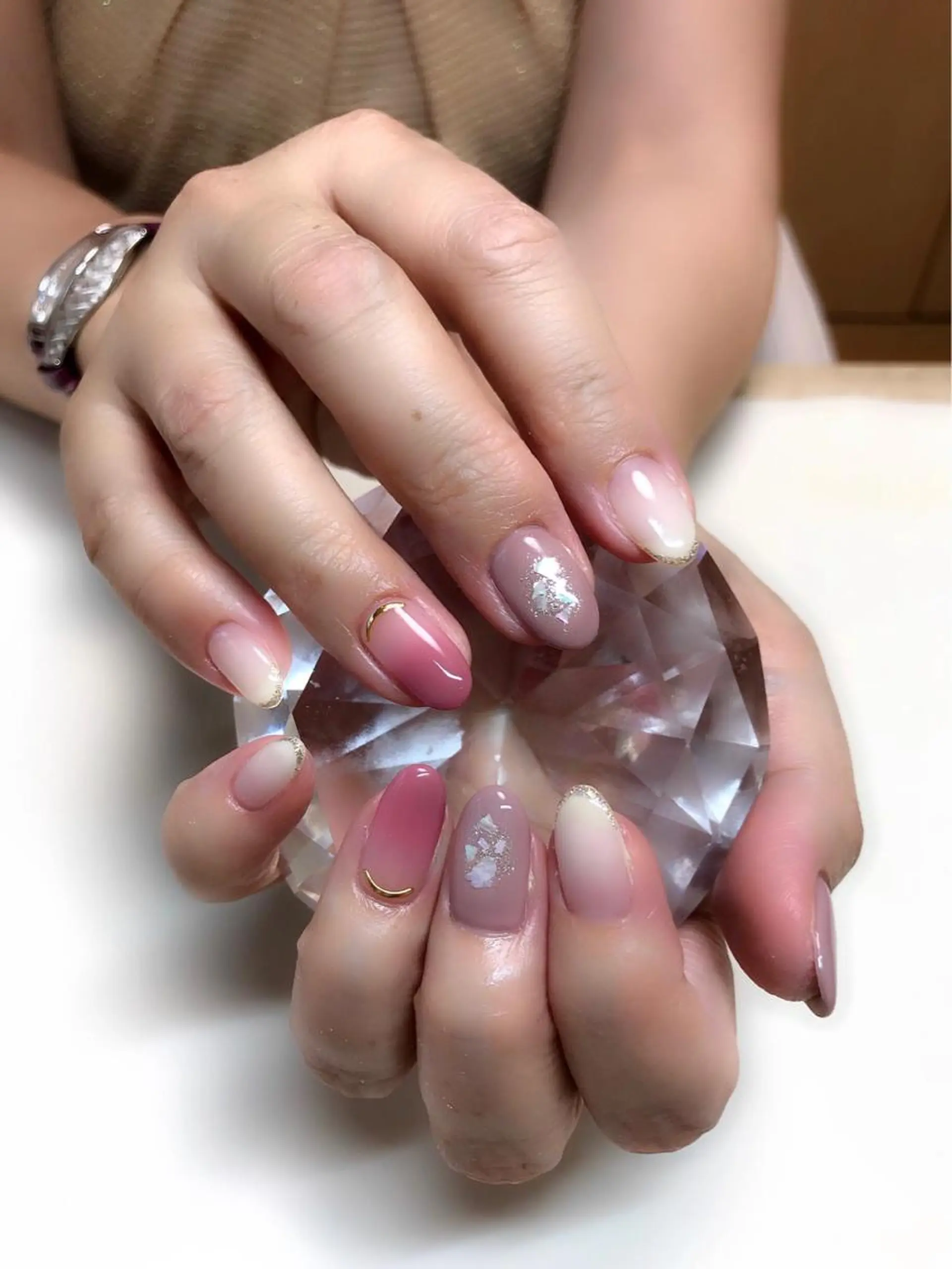 ネイル ハンドネイル 'mm所属・'mm  (ミリ) ＭＡＮＡＭＩのネイルデザイン