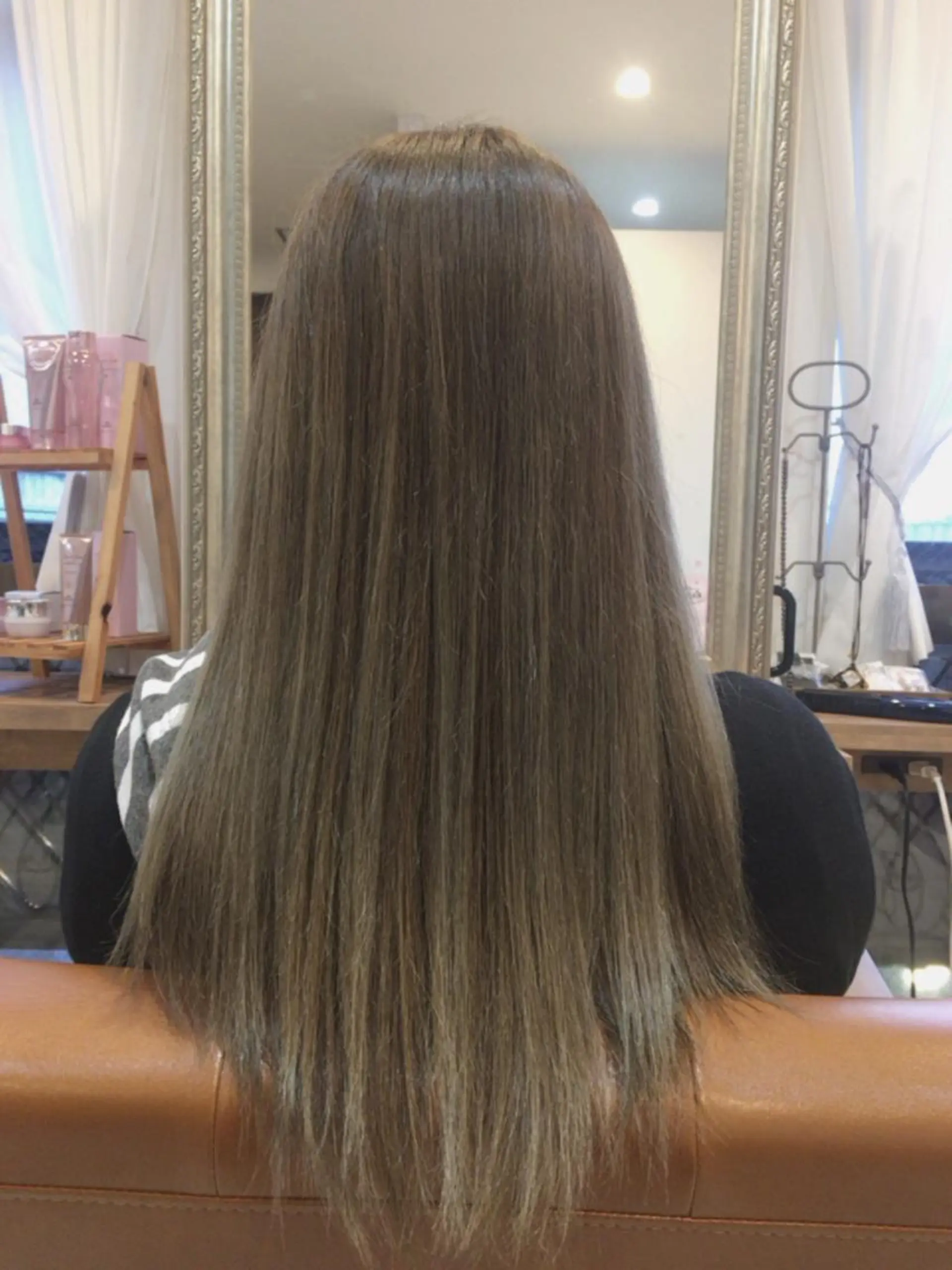 ロング ナガサカ サチのヘアスタイル