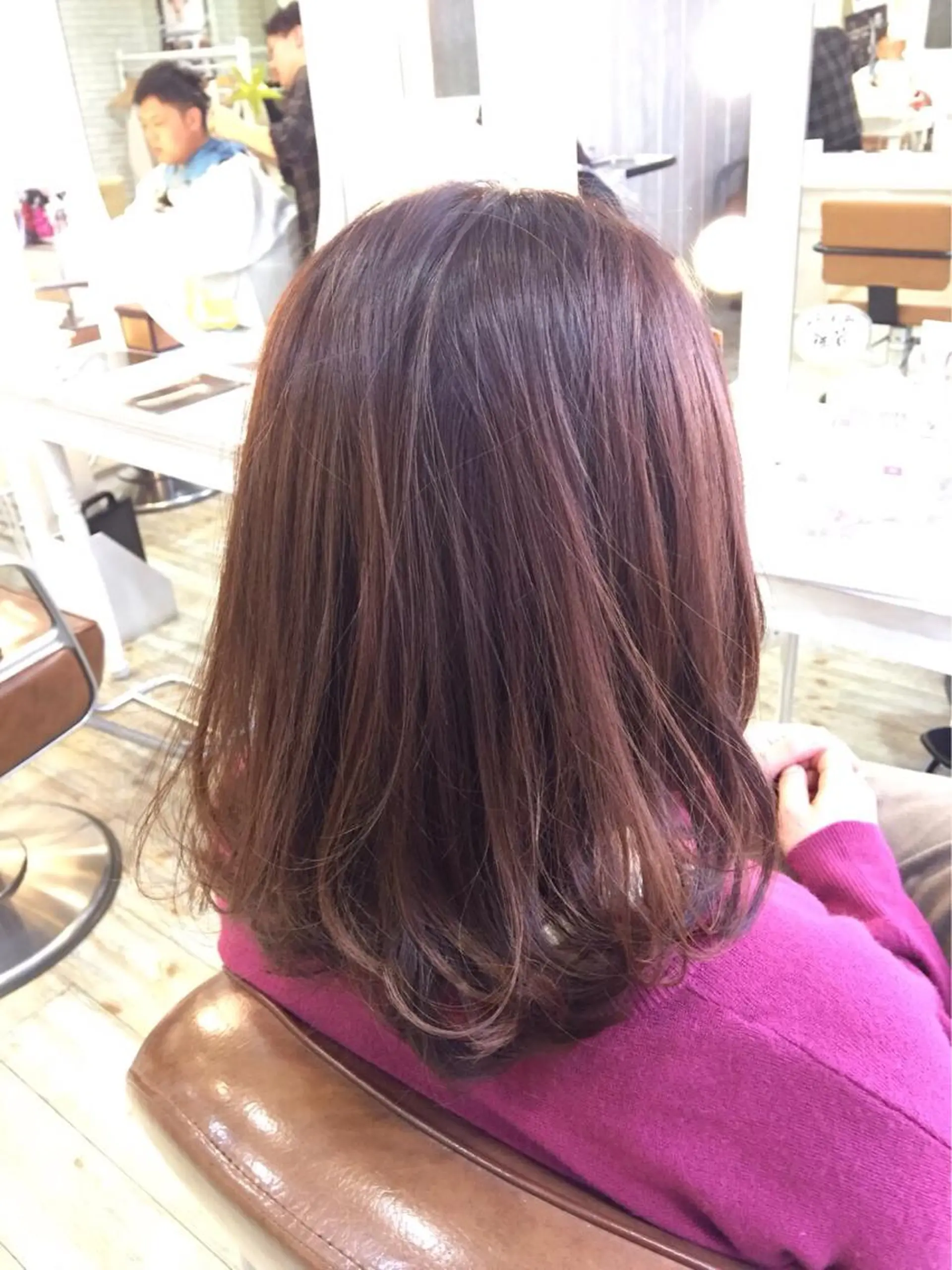 ミディアム カラー 透明感カラー ハイライトカラー ラベンダーカラー ラベンダーピンク ピンクカラー 小倉 聖也のヘアスタイル