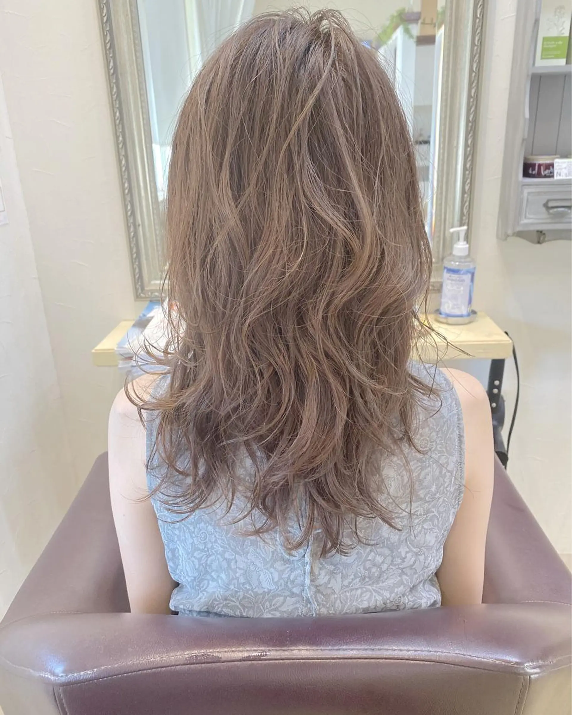 ミディアム カラー イルミナカラー カット ヘアカラー grand juteのヘアスタイル