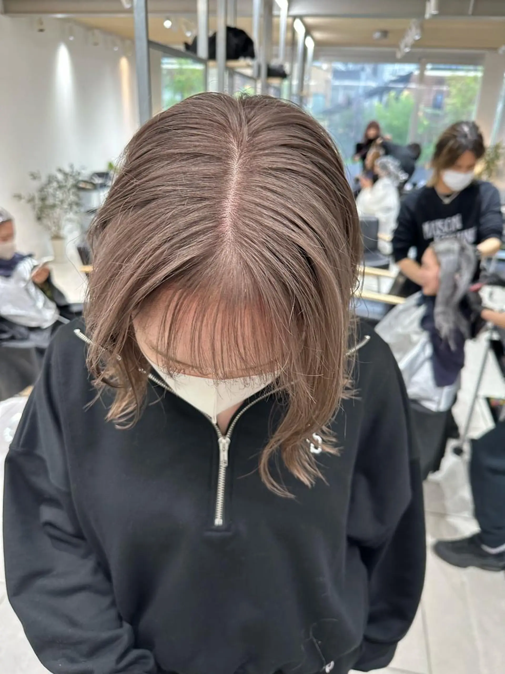 ショート カラー 韓国レイヤー 似合わせカラーのヘアスタイル