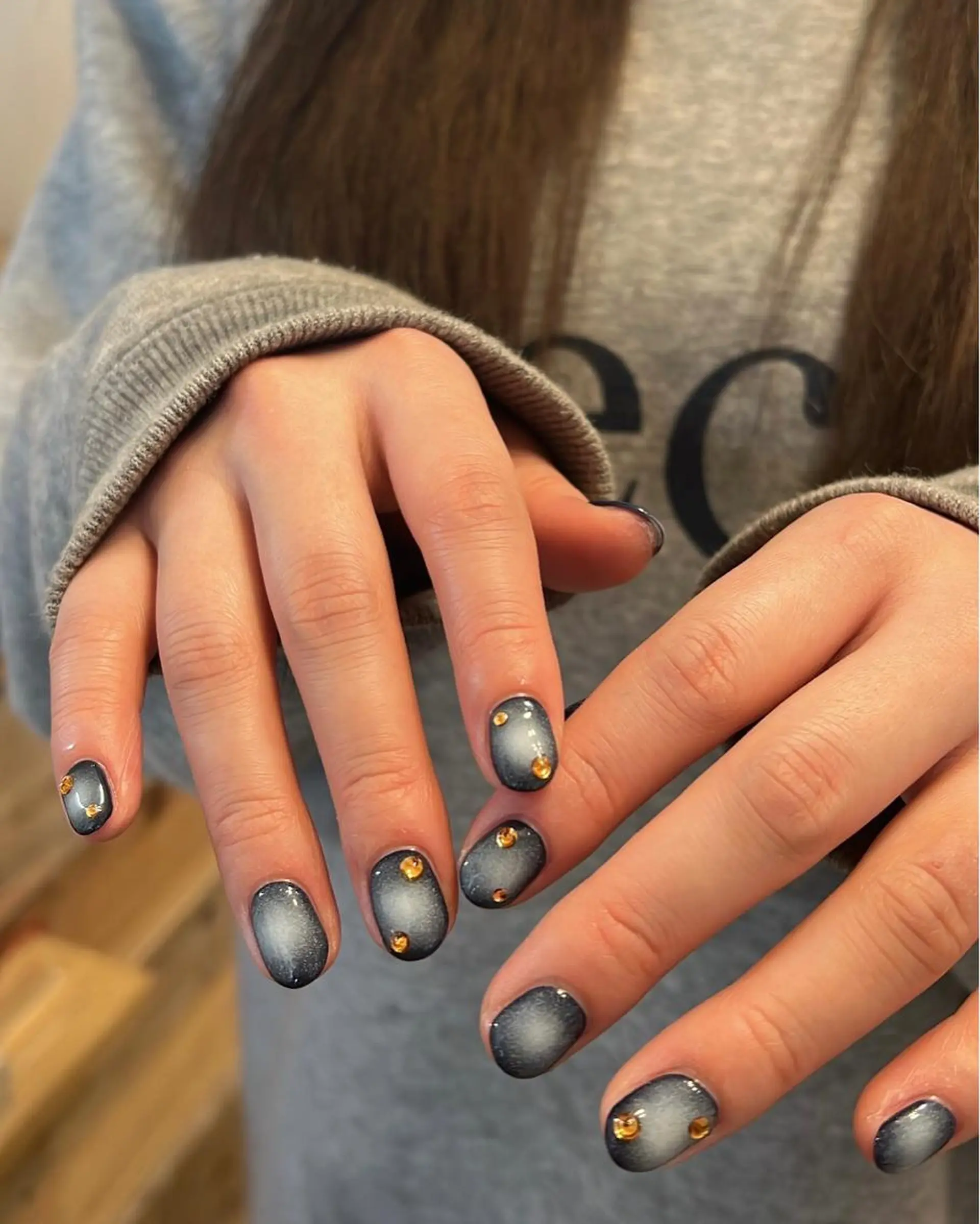 ネイル ハンドネイル フットネイル ハンドケア Nes.Nail所属・Miyagi Asamiのネイルデザイン