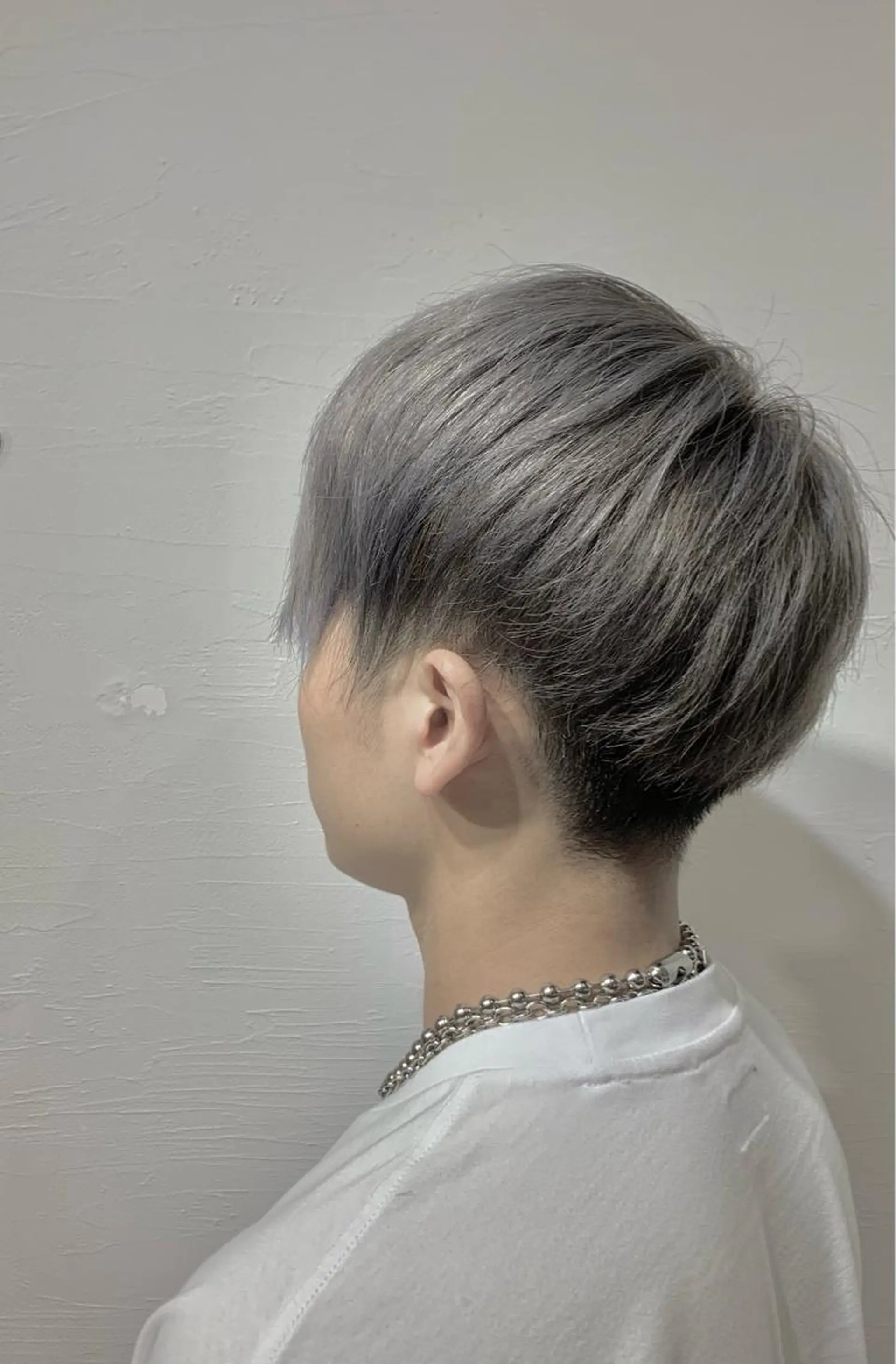 カラー メンズ メンズブリーチ マッシュ 刈り上げ ブリーチ ダブルカラー eyl〜エイル〜所属・💎赤み消しカラー 特化型デザイナー💎のヘアスタイル