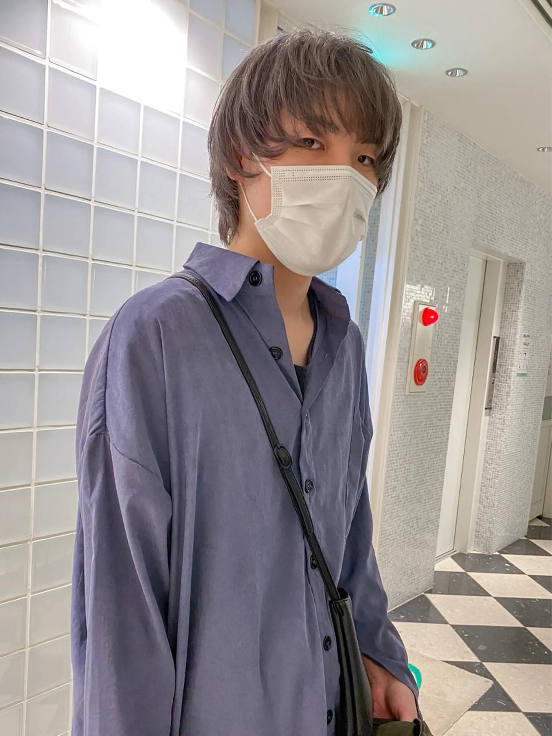 ショート カラー メンズ メンズブリーチ アッシュ アッシュグレー ブリーチ カット ヘアカラー 栄/矢場町 三井太朗のヘアスタイル