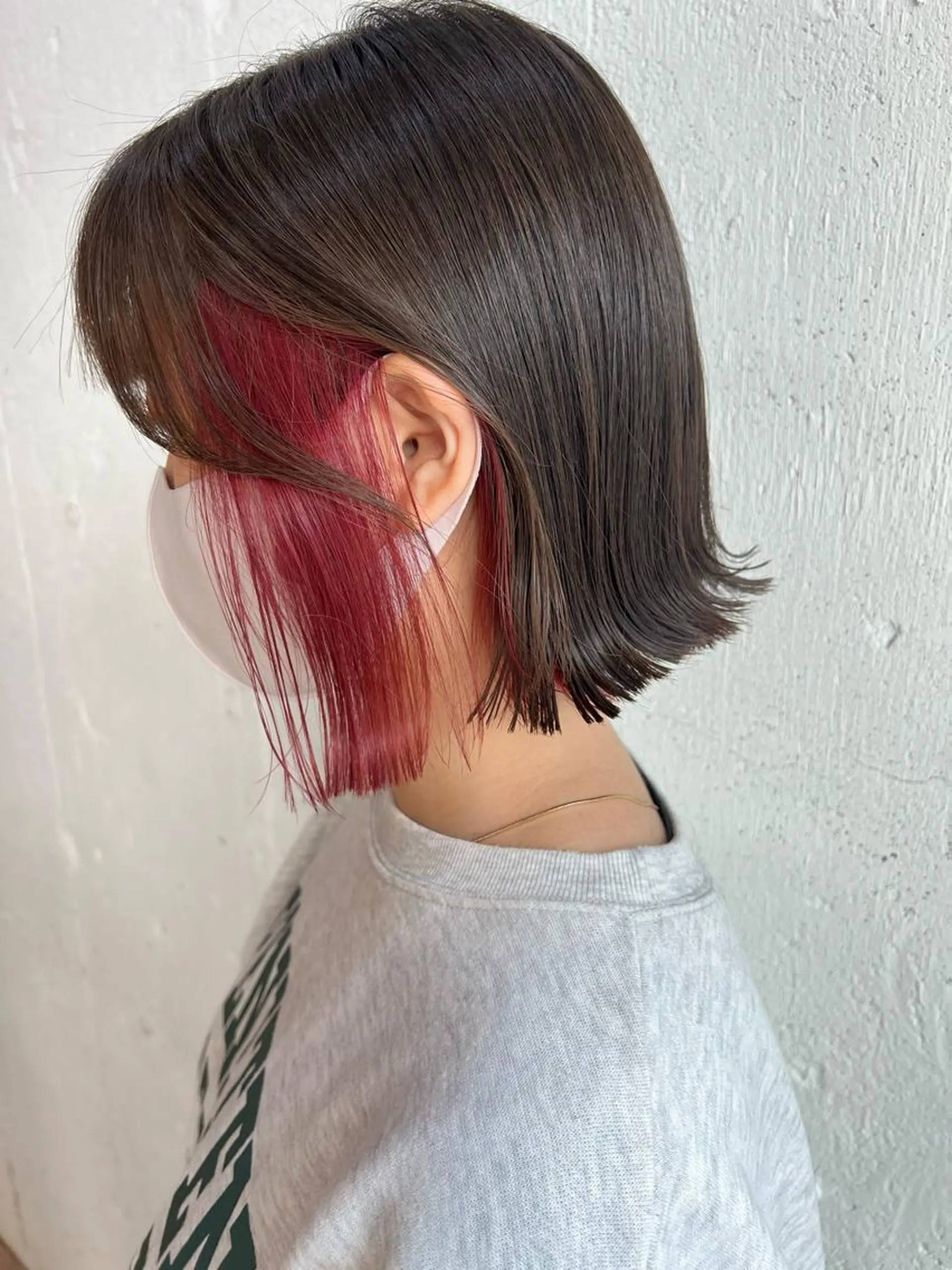 ミディアム カット ヘアカラー フジサキ ケンのヘアスタイル