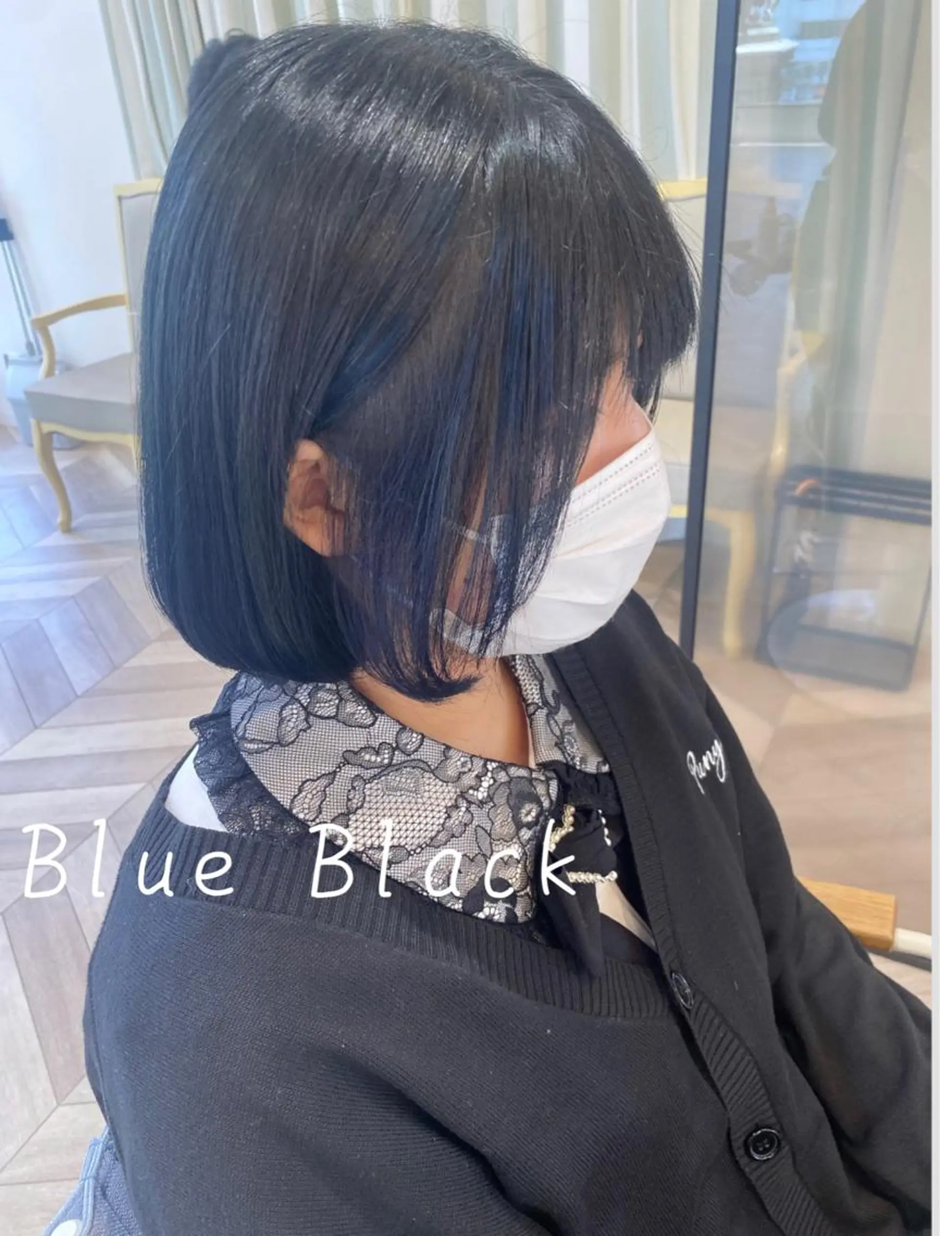 ショート カラー カット ヘアカラー トリートメント ベージュ/インナー カラー🤍Rieのヘアスタイル