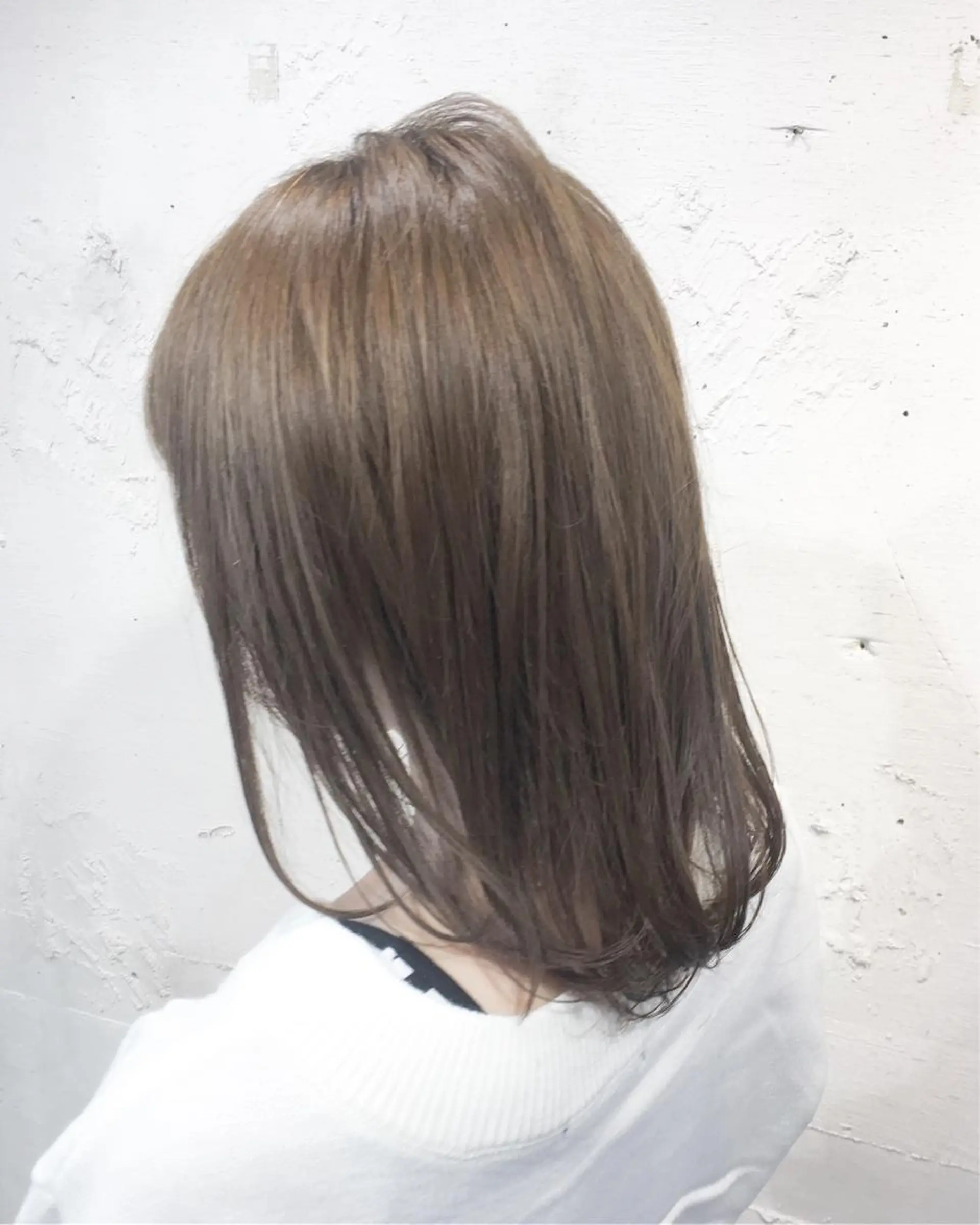 ミディアム カラー フォギーグレージュ グレージュ ✨艶髪✨透明感✨ 山内大樹のヘアスタイル