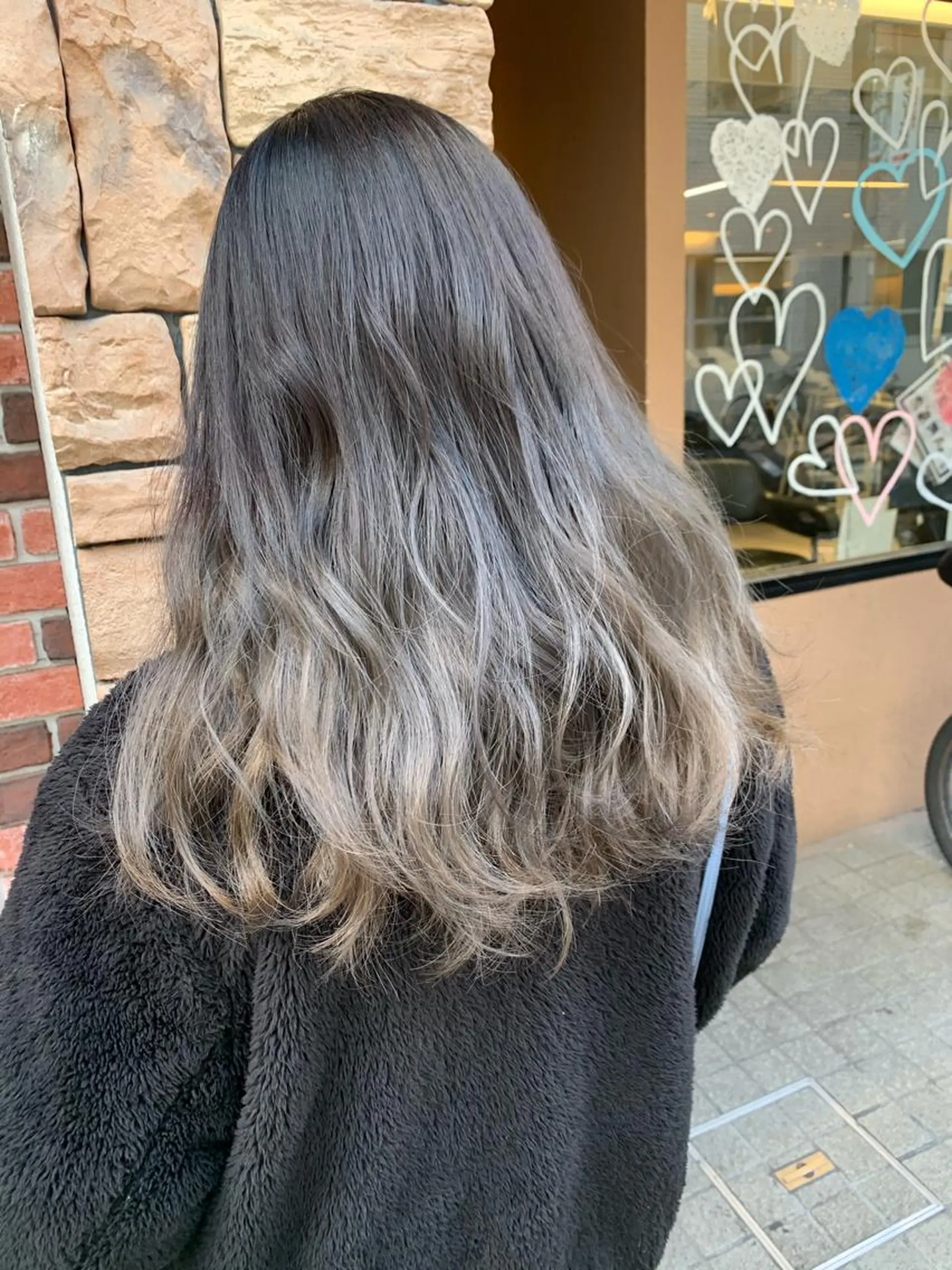 セミロング カラー パーマ ヘアアレンジ メンズ キッズ ネイル マツエク・マツパ 酸性ストレート 髪質改善大槻勇樹のヘアスタイル