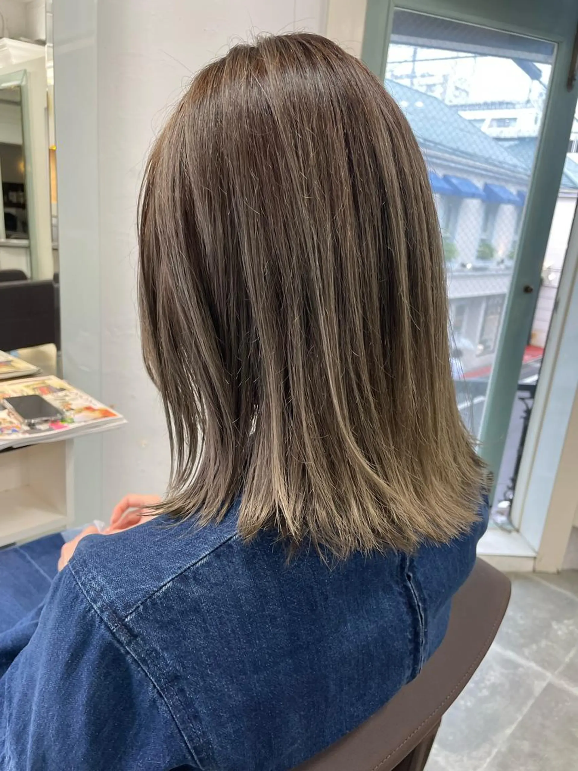 ミディアム カラー カット ヘアカラー トリートメント 平 ちひろのヘアスタイル