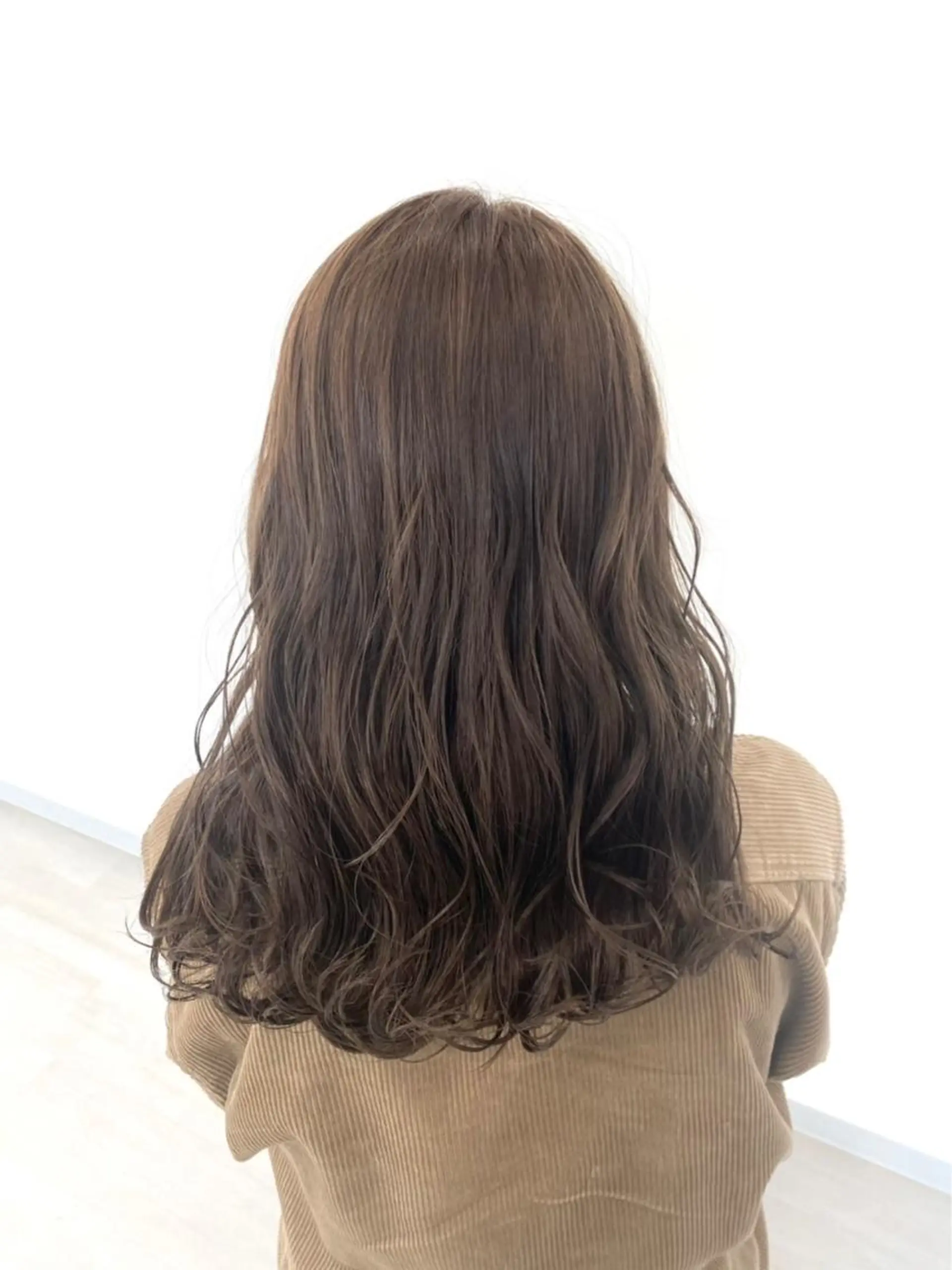 ミディアム カラー ヘアカラー トリートメント on-Logic所属・【tejina】 横塚勇也のヘアスタイル