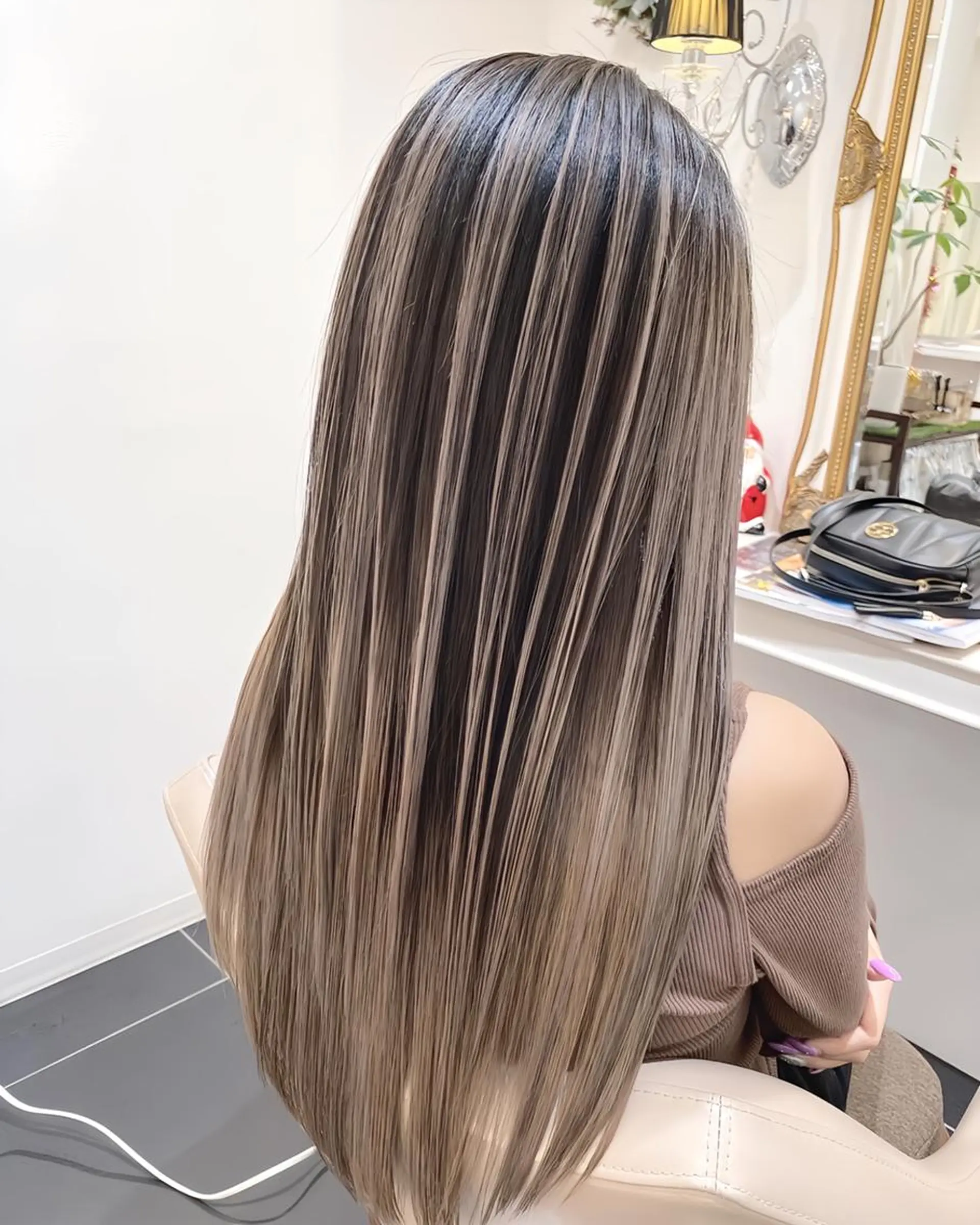 セミロング カラー バレイヤージュ 髪質改善 レイヤーカット カット ヘアカラー トリートメント 山崎俊輔/髪質改善 /バレイヤージュのヘアスタイル