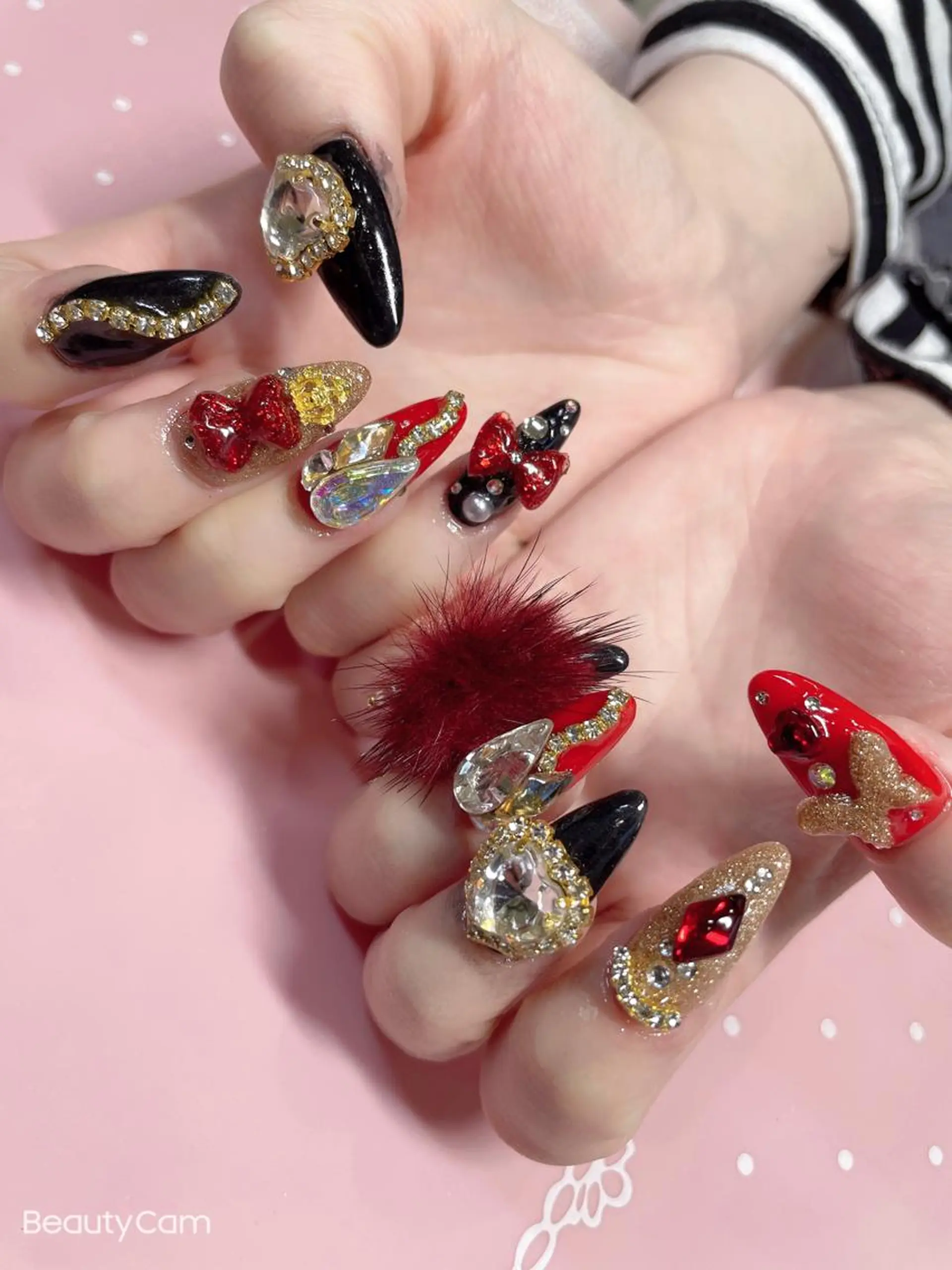 ミディアム ネイル ハンドネイル 《LB》ラブリエ Nail&eyeのマツエク・マツパデザイン