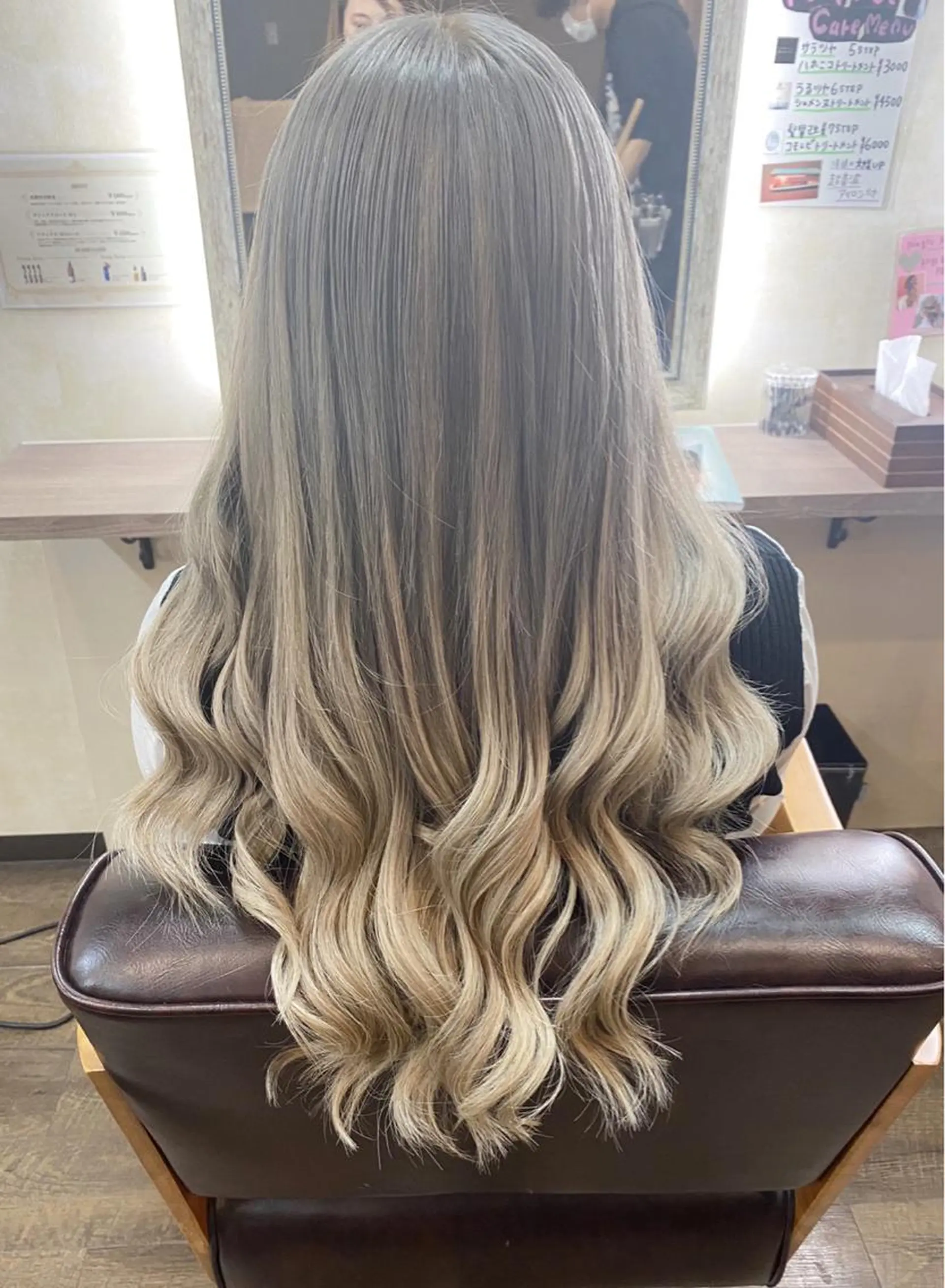 ロング ヘアアレンジ シールエクステ エクステ 外国人風カラー カット ヘアカラー エクステ MagicMush ✴︎シールエクステのヘアスタイル