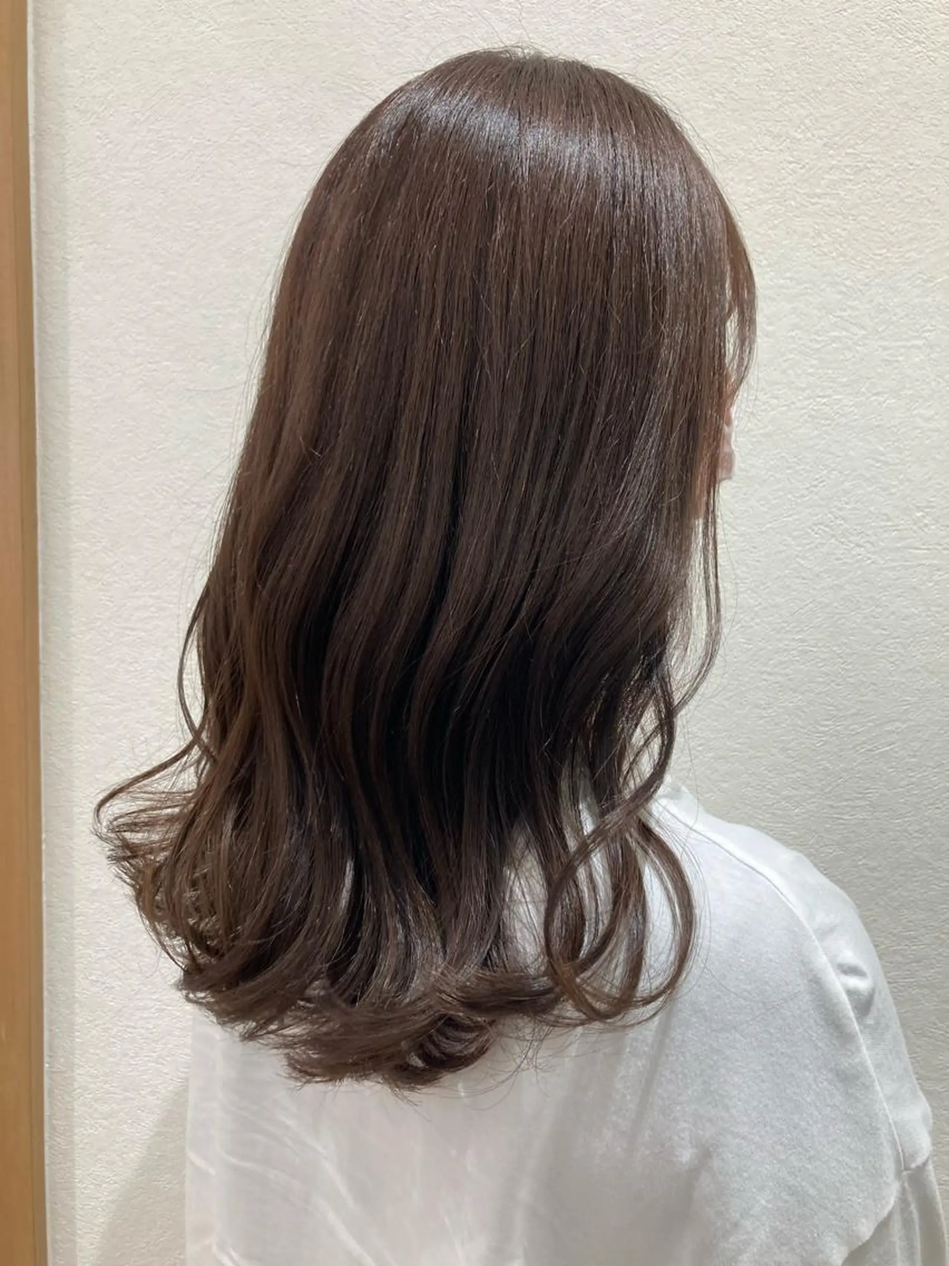 セミロング カラー ベージュカラー 野村 さなみ✨ぱっつんボブのヘアスタイル