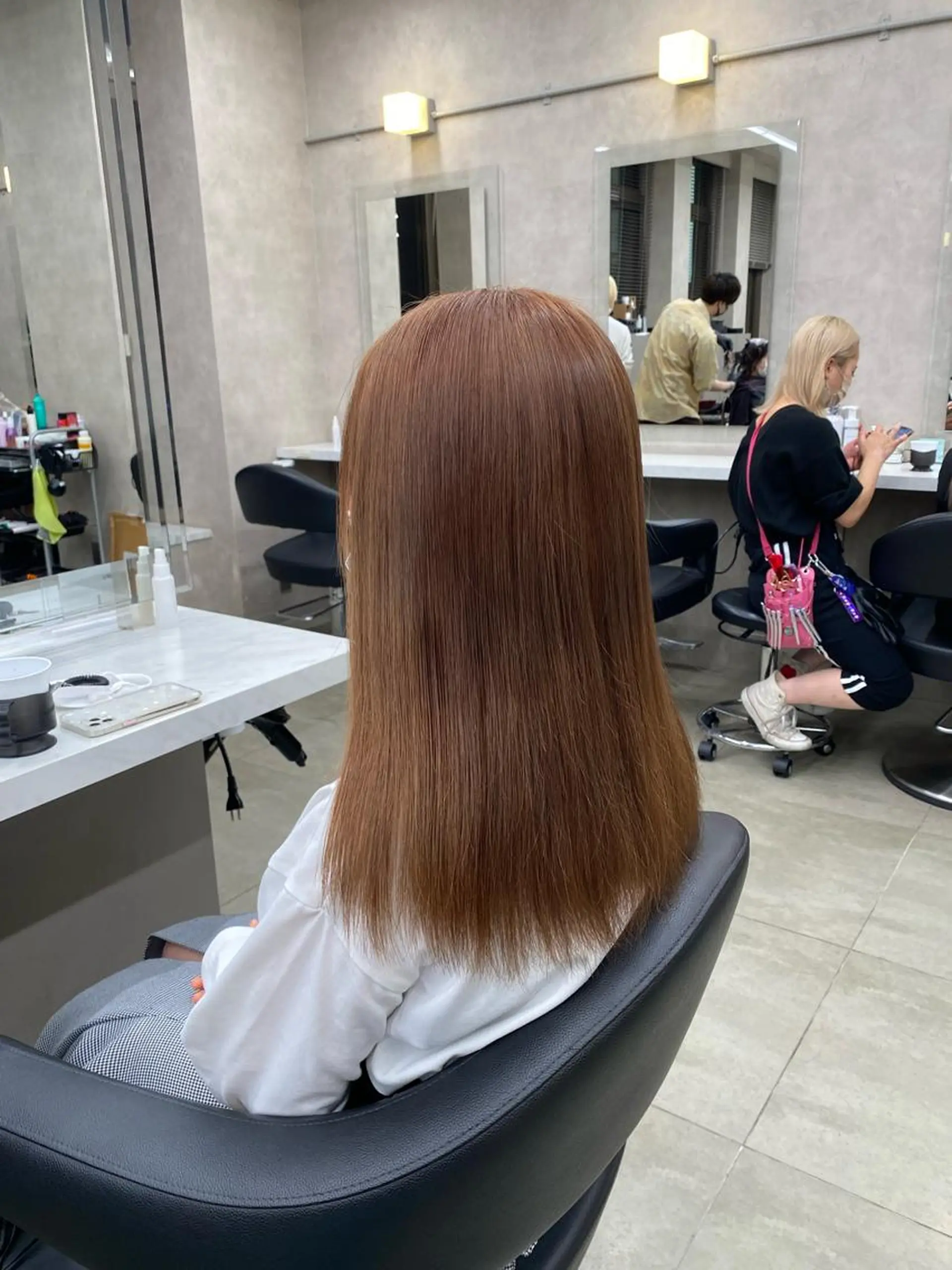 セミロング カラー ヘアアレンジ キッズ ベージュカラー ミルクティーベージュ TRUNAIL&EYE所属・TRU Shino🦋のマツエク・マツパデザイン