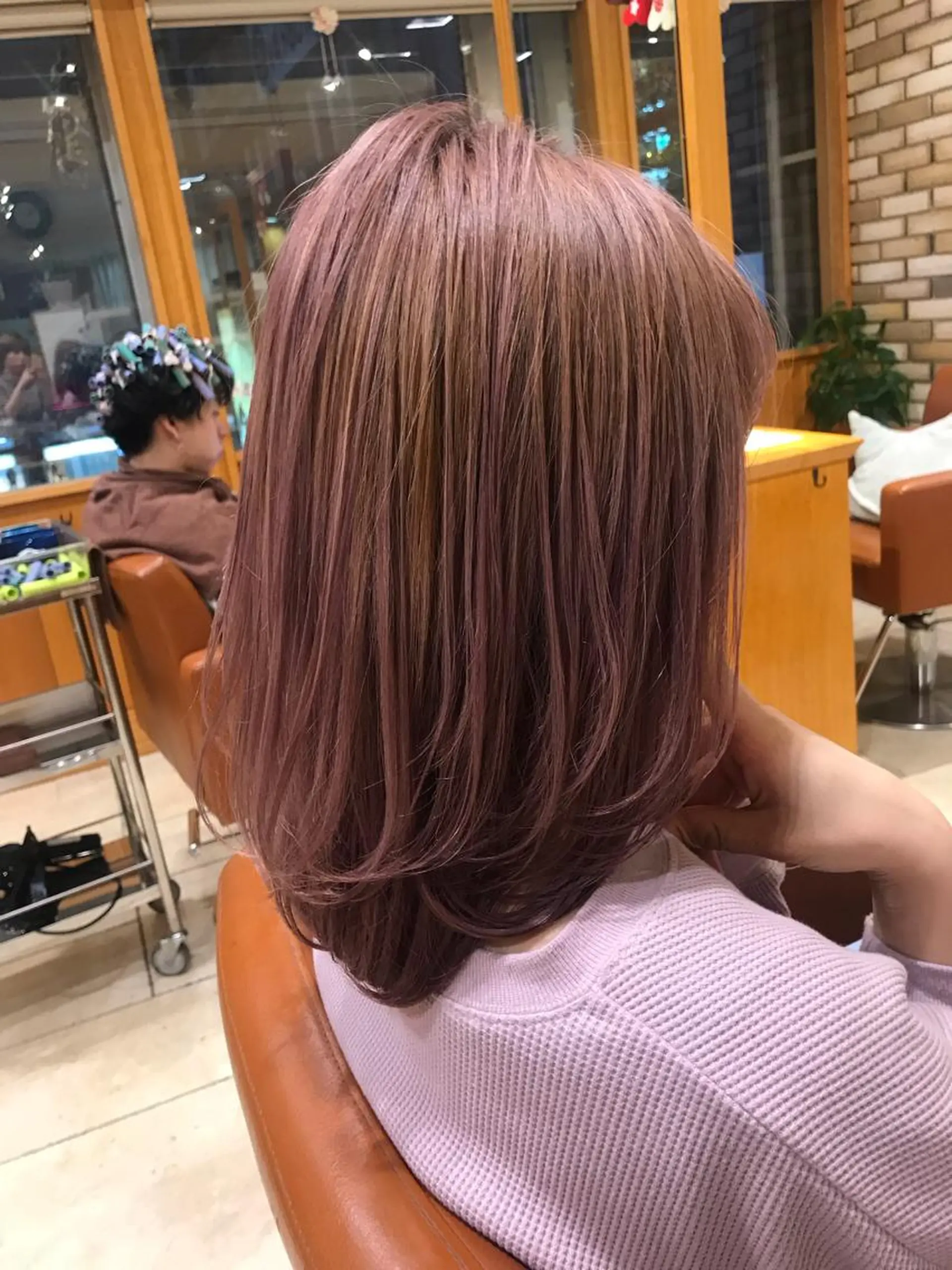 ミディアム カラー 透明感カラー・ 髪質改善🩵イケダのヘアスタイル