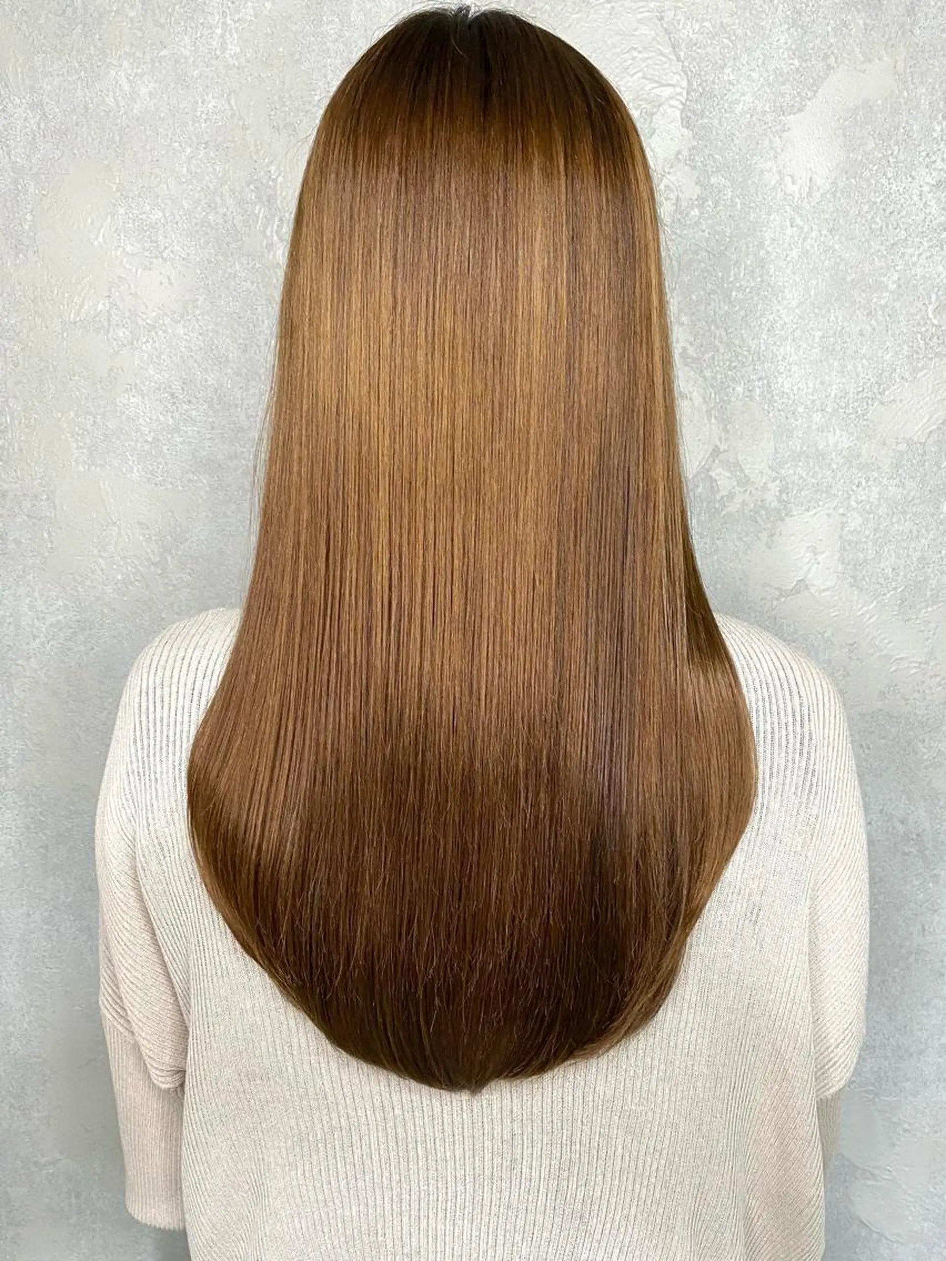 ロング チョコレートブラウン くびれヘア 髪質改善 ヨシンモリ 韓国風ヘア 縮毛矯正 艶カラー YOSHIMURAのヘアスタイル