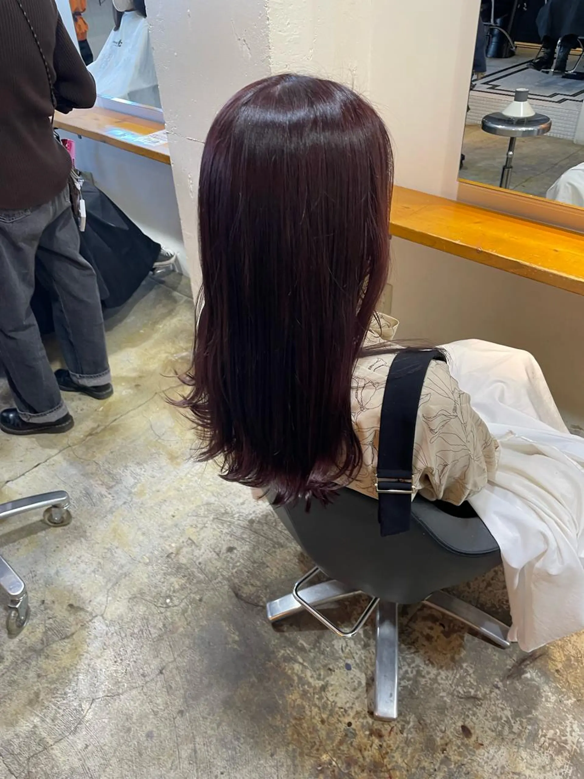 ロング カラー ラベンダーカラー ラベンダーピンク ピンクカラー カット ヘアカラー トリートメント MIOベージュカラー 柔らかいカラーのヘアスタイル
