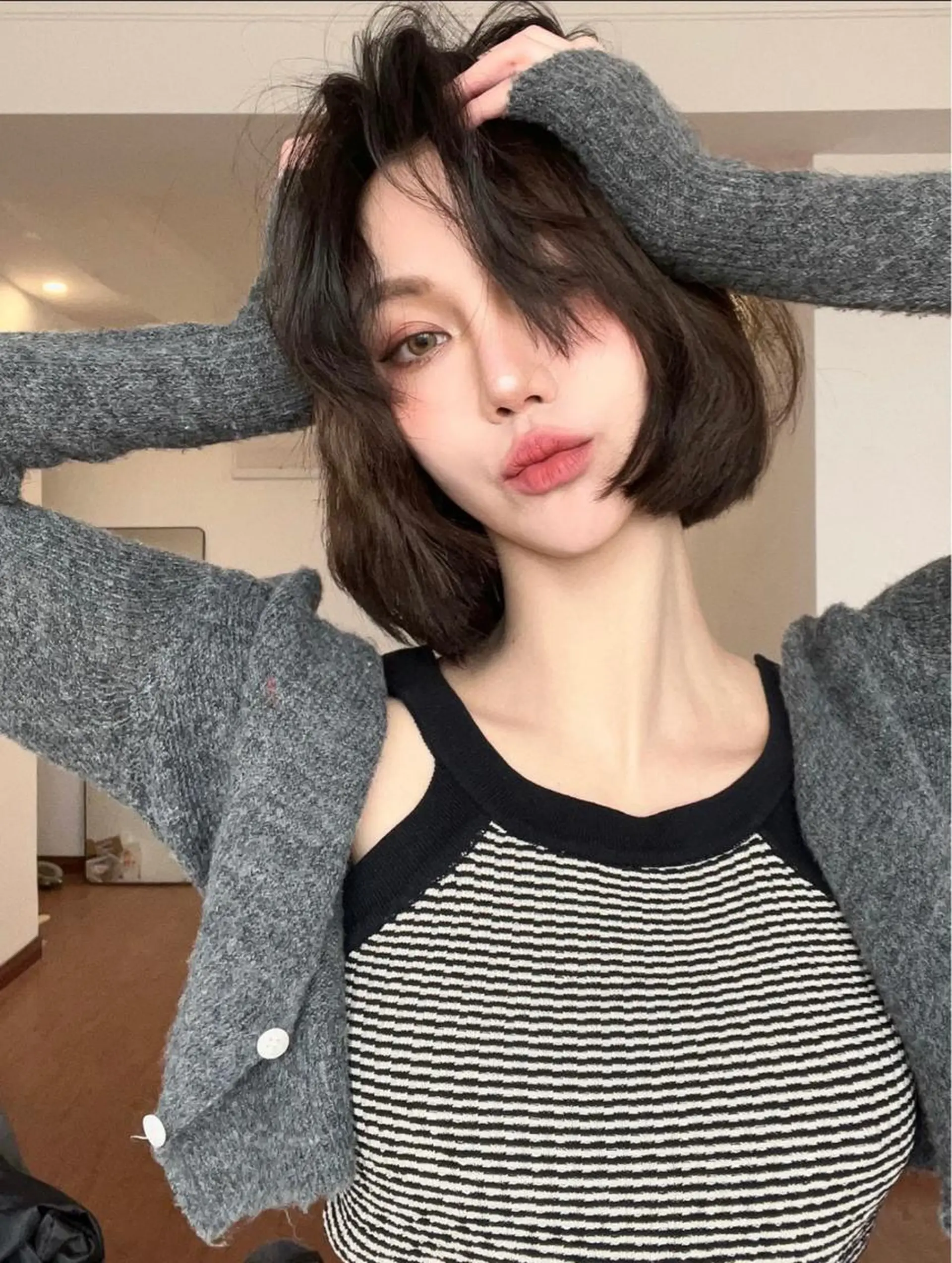 ミディアム カラー アディクシーカラー 黒髪 ブリーチ ブルーカラー ブルーブラック 🇨🇳ワンホンヘア 下田鉄也のヘアスタイル