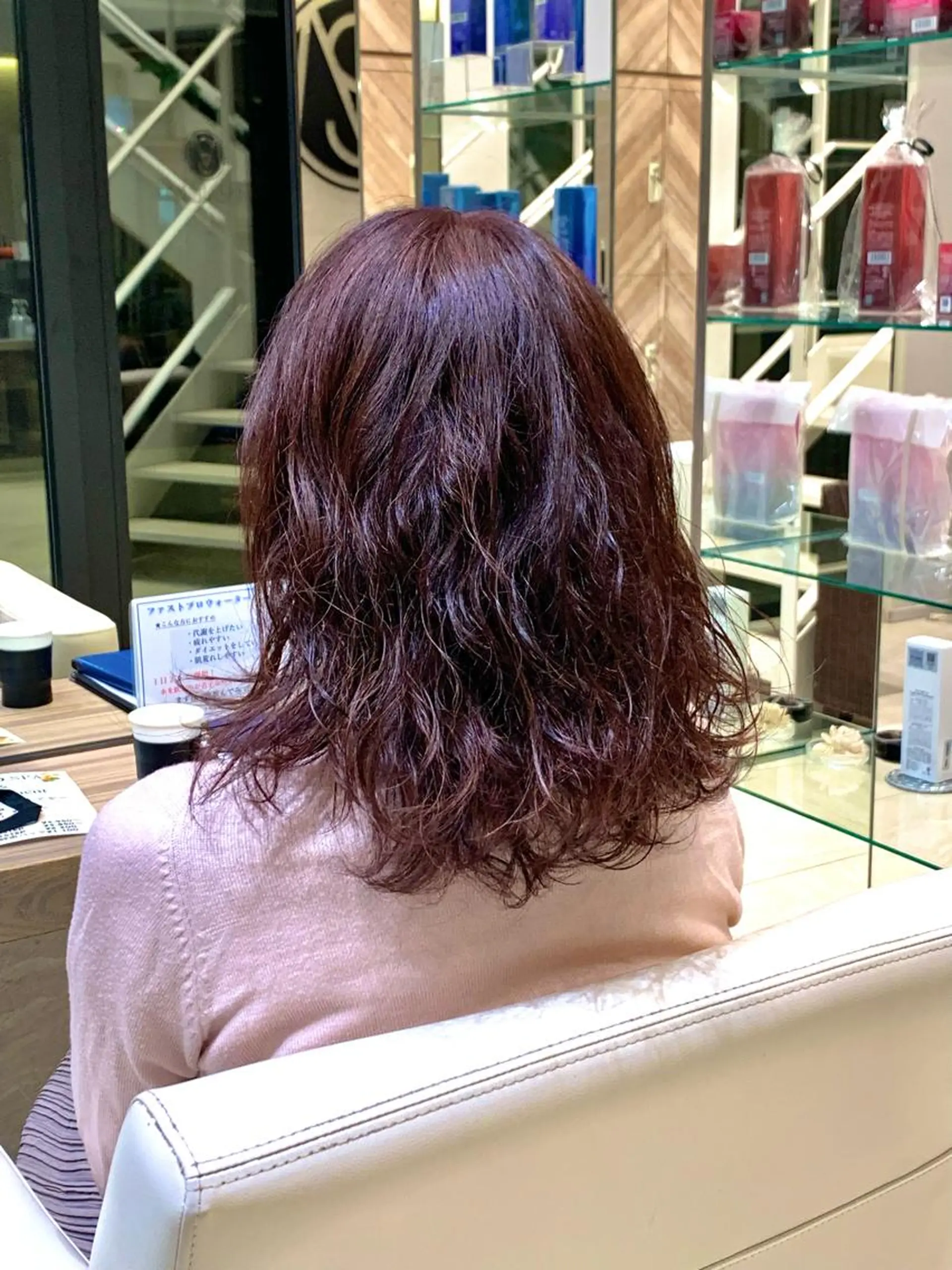 ミディアム ピンクブラウン m.slashセンター南店所属・東 大介メンズ特化のヘアスタイル