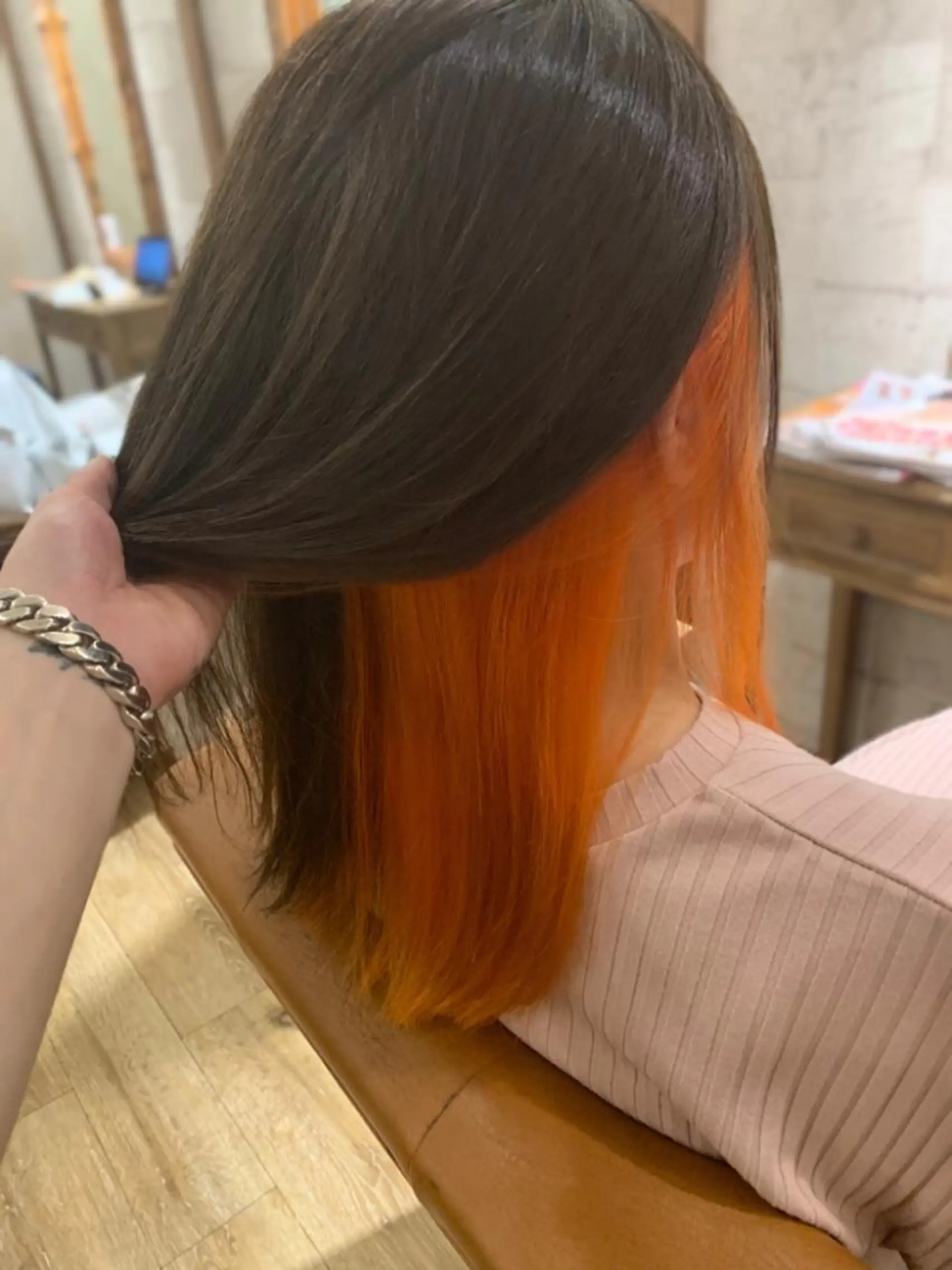 ミディアム カラー ブリーチ インナーカラー オレンジ SALOWIN(サロウィン)広島並木通り所属・田村和範/似合わせ カラー/髪質改善のヘアスタイル