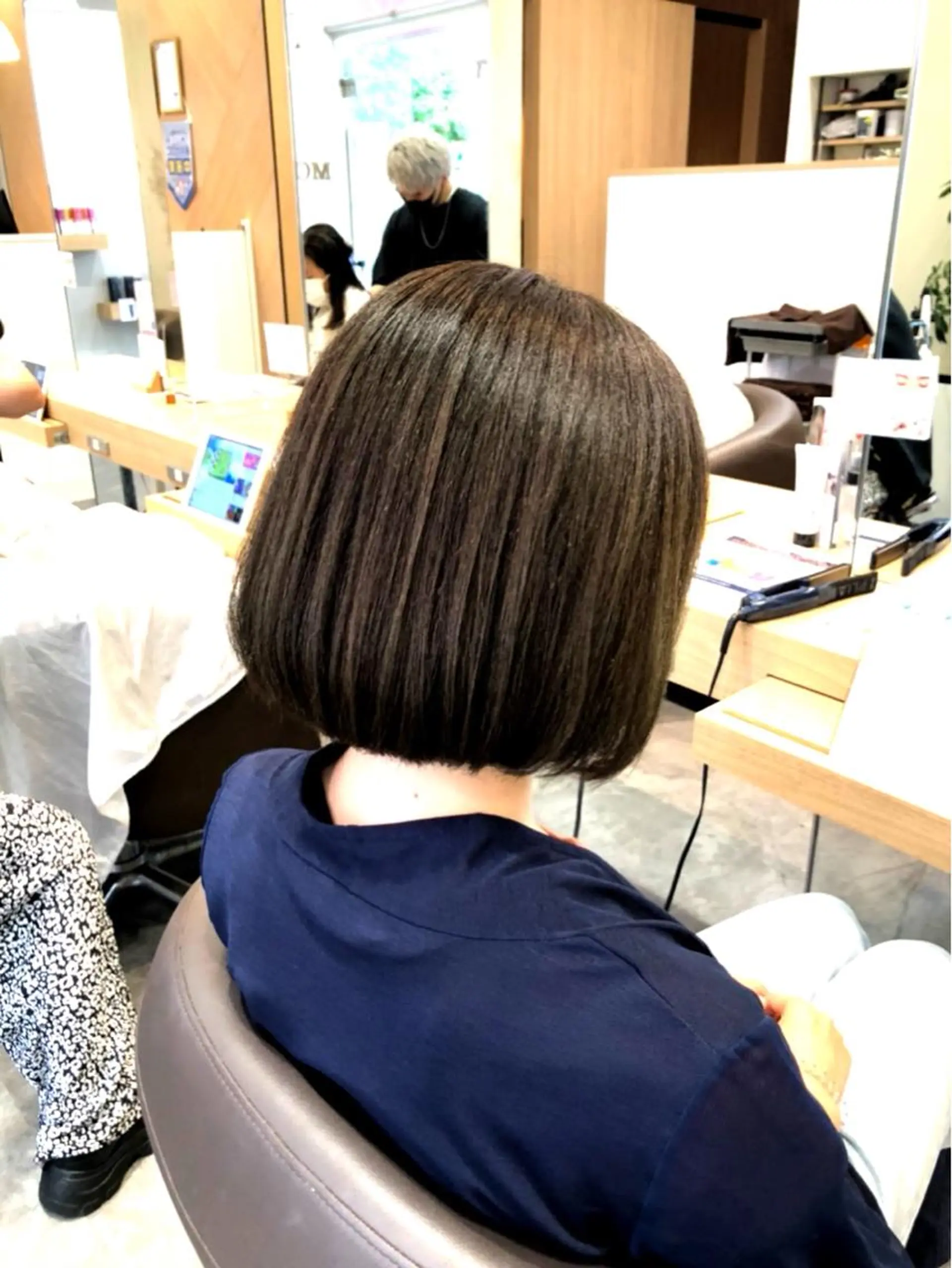 ショート ボブ ニスル　町田店所属・似合わせカットカラー 望月一生のヘアスタイル