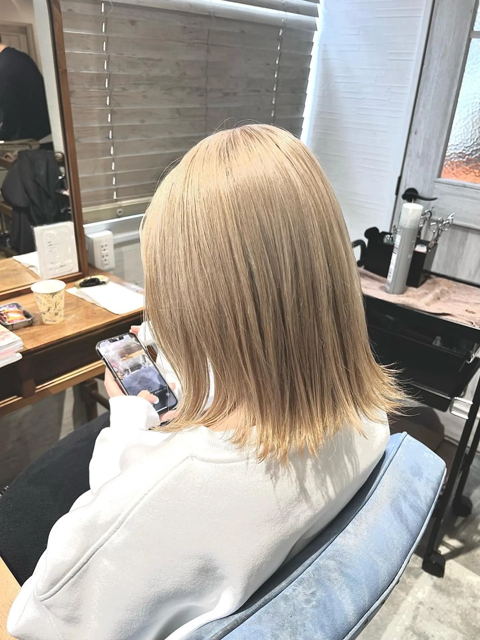 ショート カラー umber royce所属・SEKIMOTO IBUKIのヘアスタイル