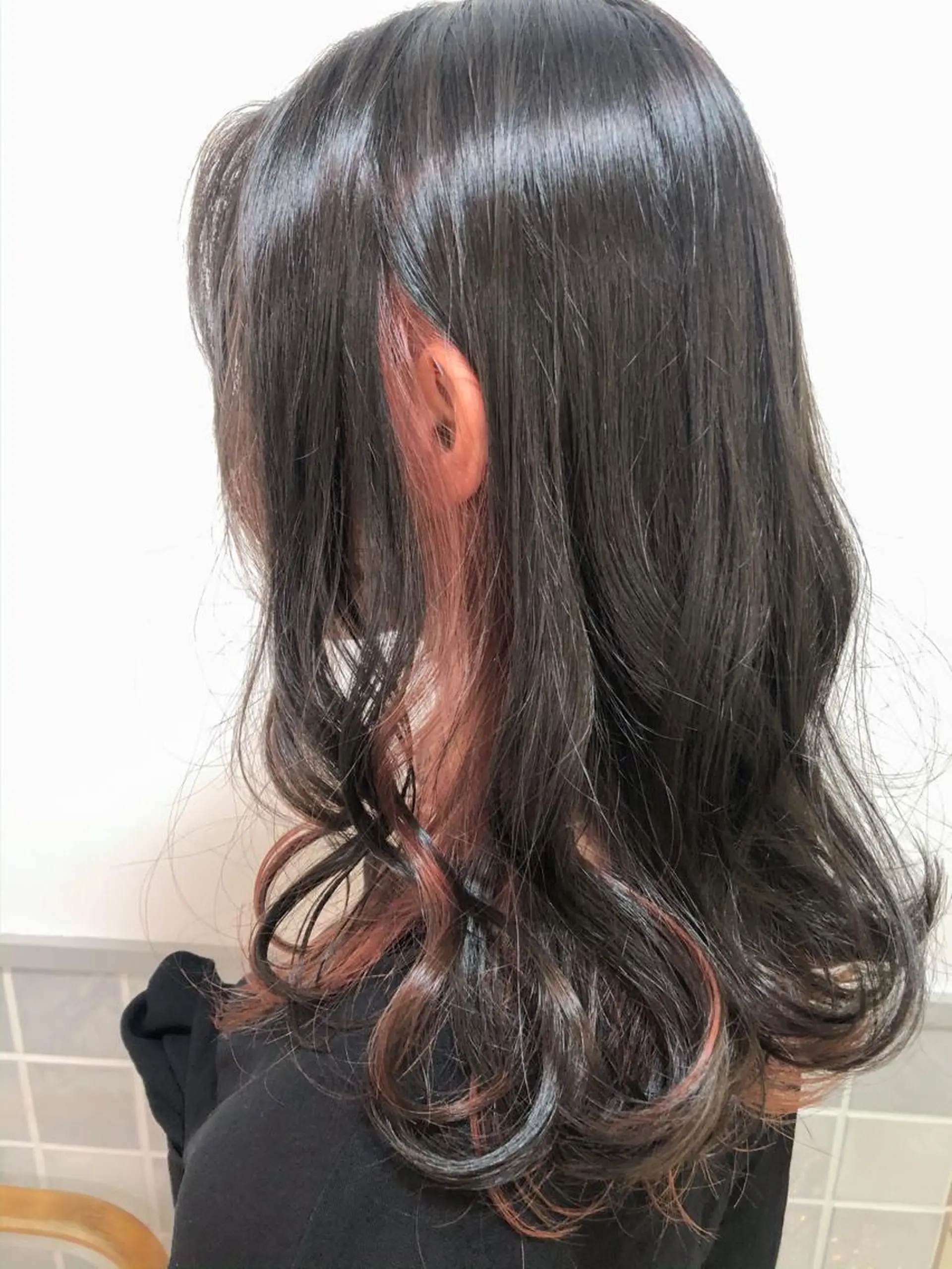 セミロング カラー インナーカラー miyu 美髪縮毛矯正𓂃꙳⋆のヘアスタイル