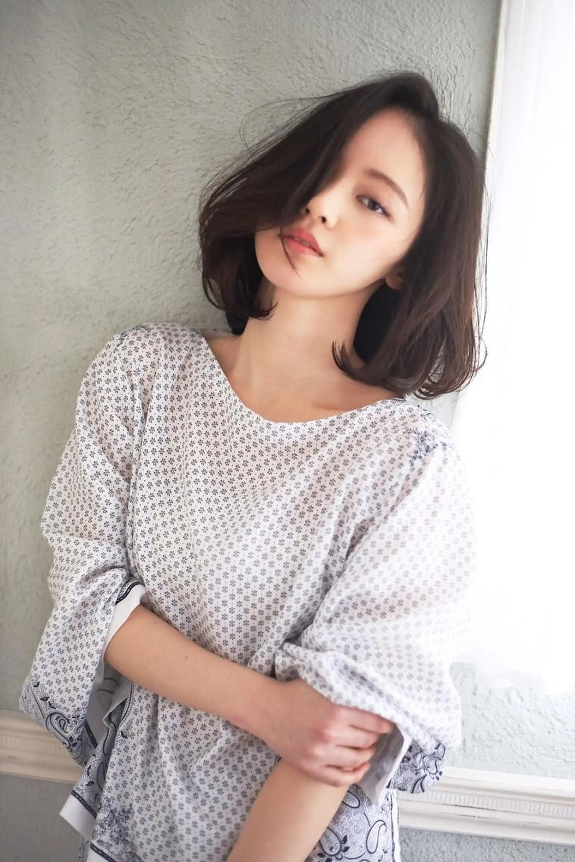 ミディアム 松島 涼花のヘアスタイル