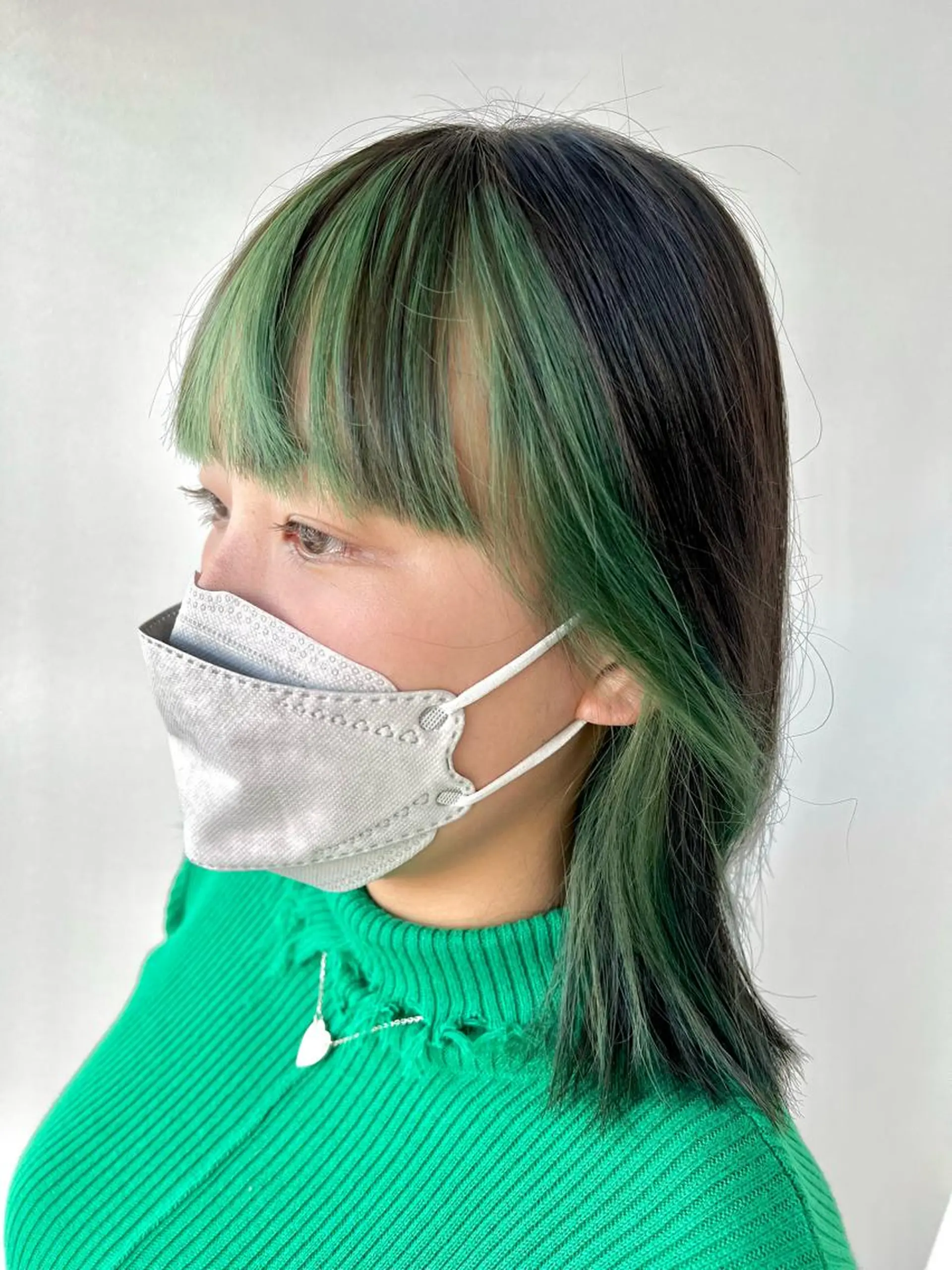 ミディアム ミストバング カット ヘアカラー ブリーチ毛に縮毛矯正 ✨カラー✨山田 正幸のヘアスタイル