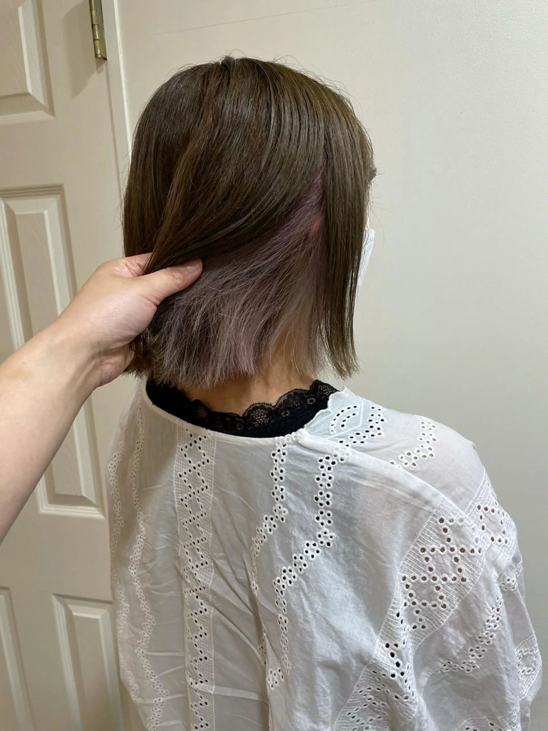 ミディアム カラー ヘアカラー トリートメント MIOベージュカラー 柔らかいカラーのヘアスタイル