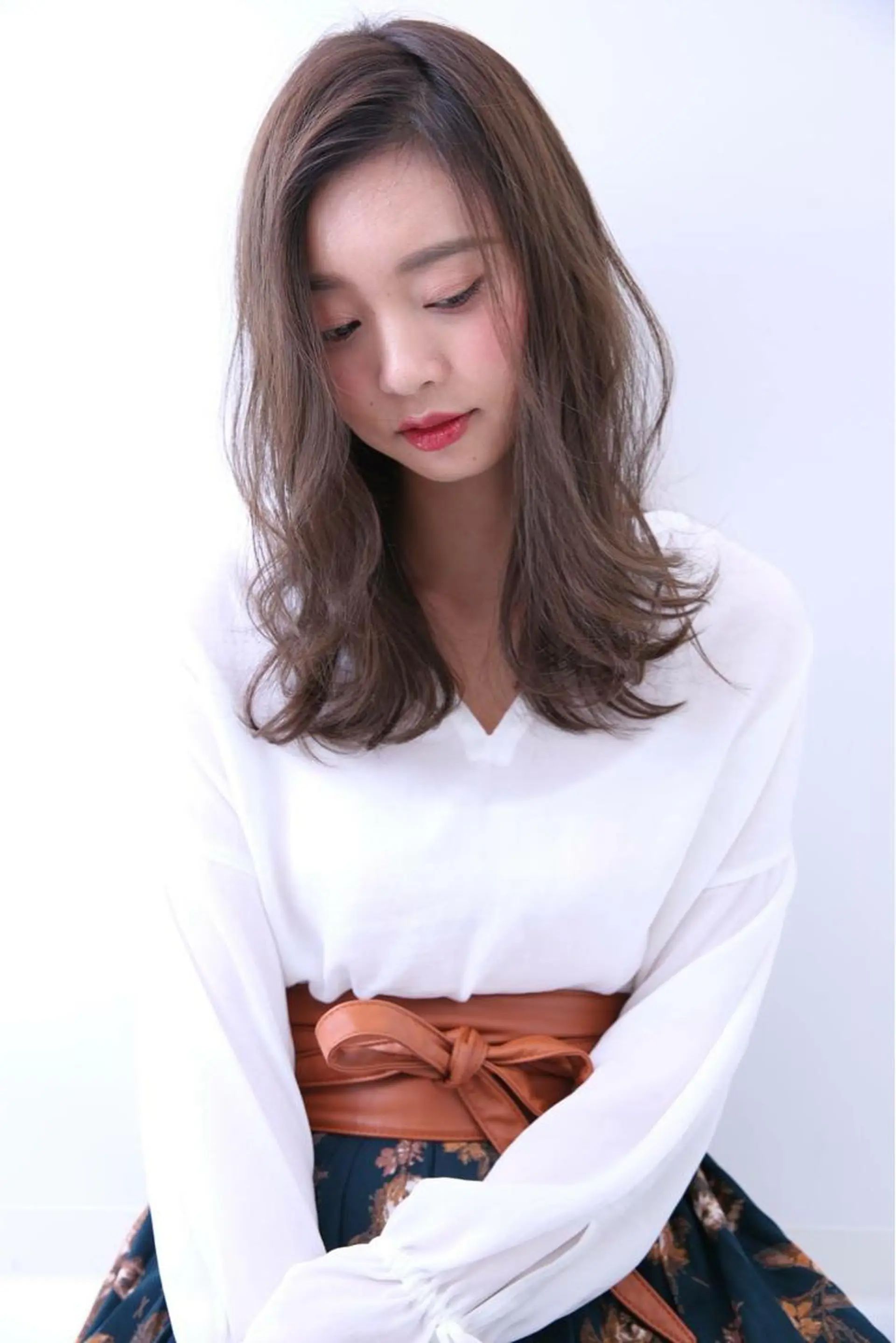 ロング ブリーチなしダブル/ レイヤーカット 小棹のヘアスタイル