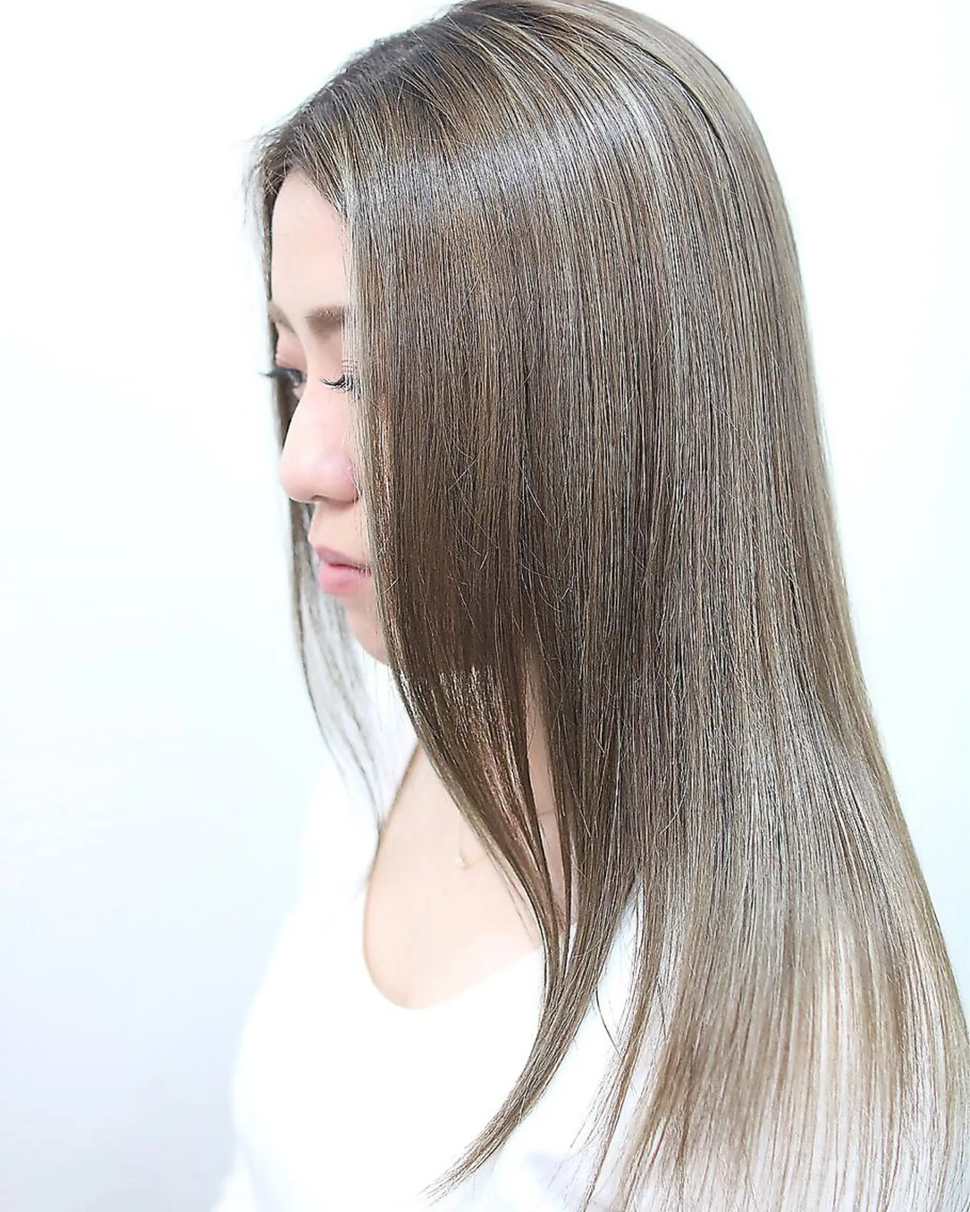 セミロング カラー パーマ カット ヘアカラー トリートメント W_SALON ［触れたくなる艶髪］のヘアスタイル