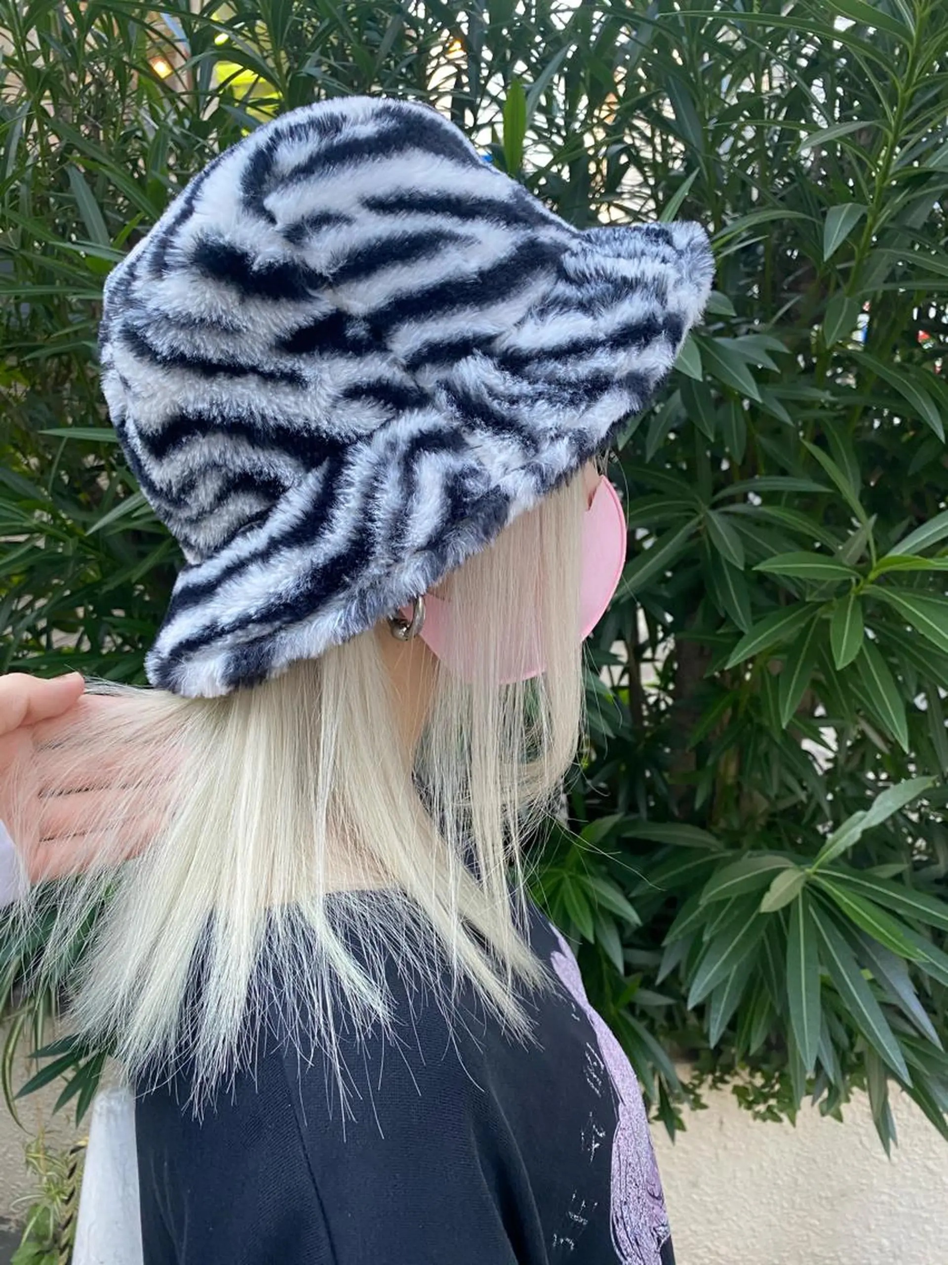 カラー ヘアカラー エクステ ハイトーン 💭黒崎ハルカのヘアスタイル