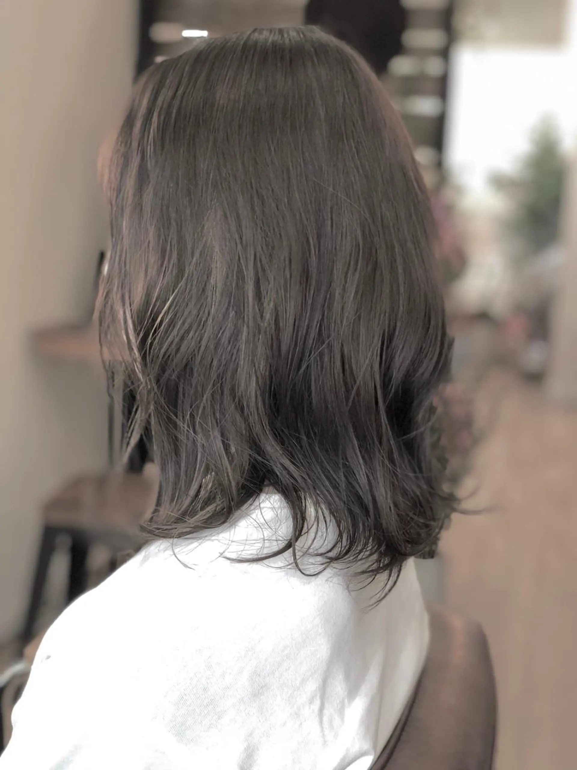 ミディアム カラー 透明感カラー トリートメント カット ヘアカラー トリートメント maru:ri　後上 大のヘアスタイル