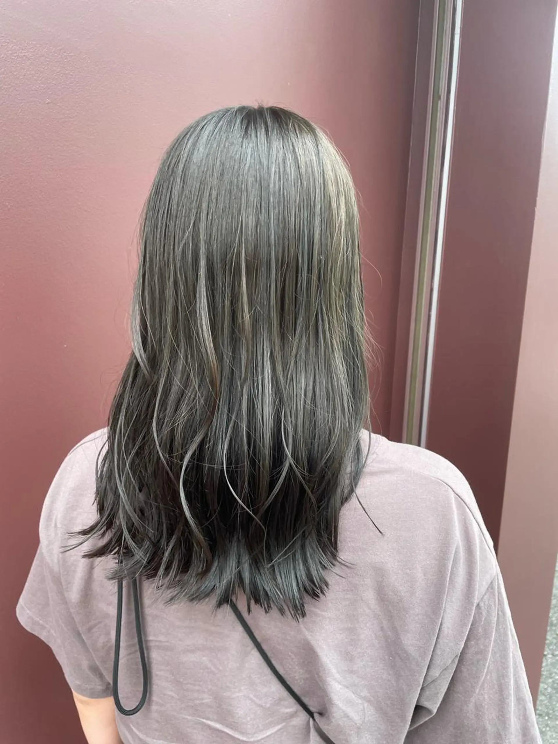 ロング カラー 森 遥菜のヘアスタイル