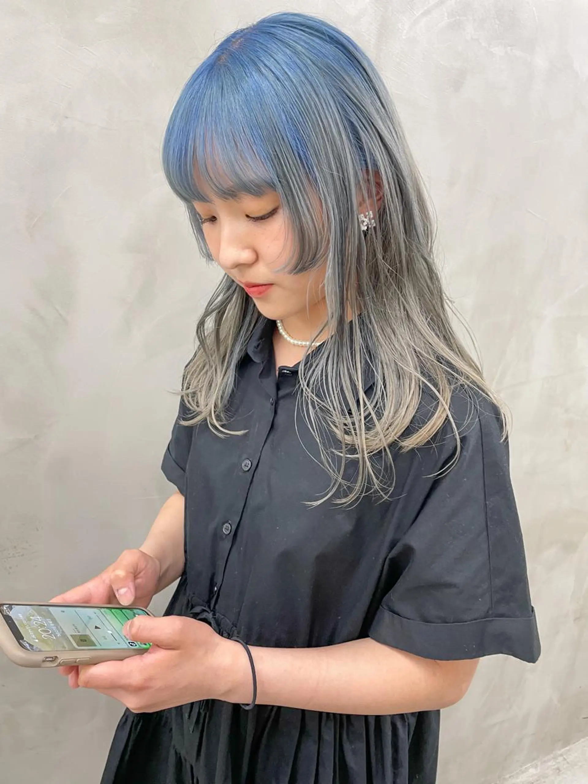 セミロング カラー yurika☁️ 似合わせ｜レイヤーのヘアスタイル