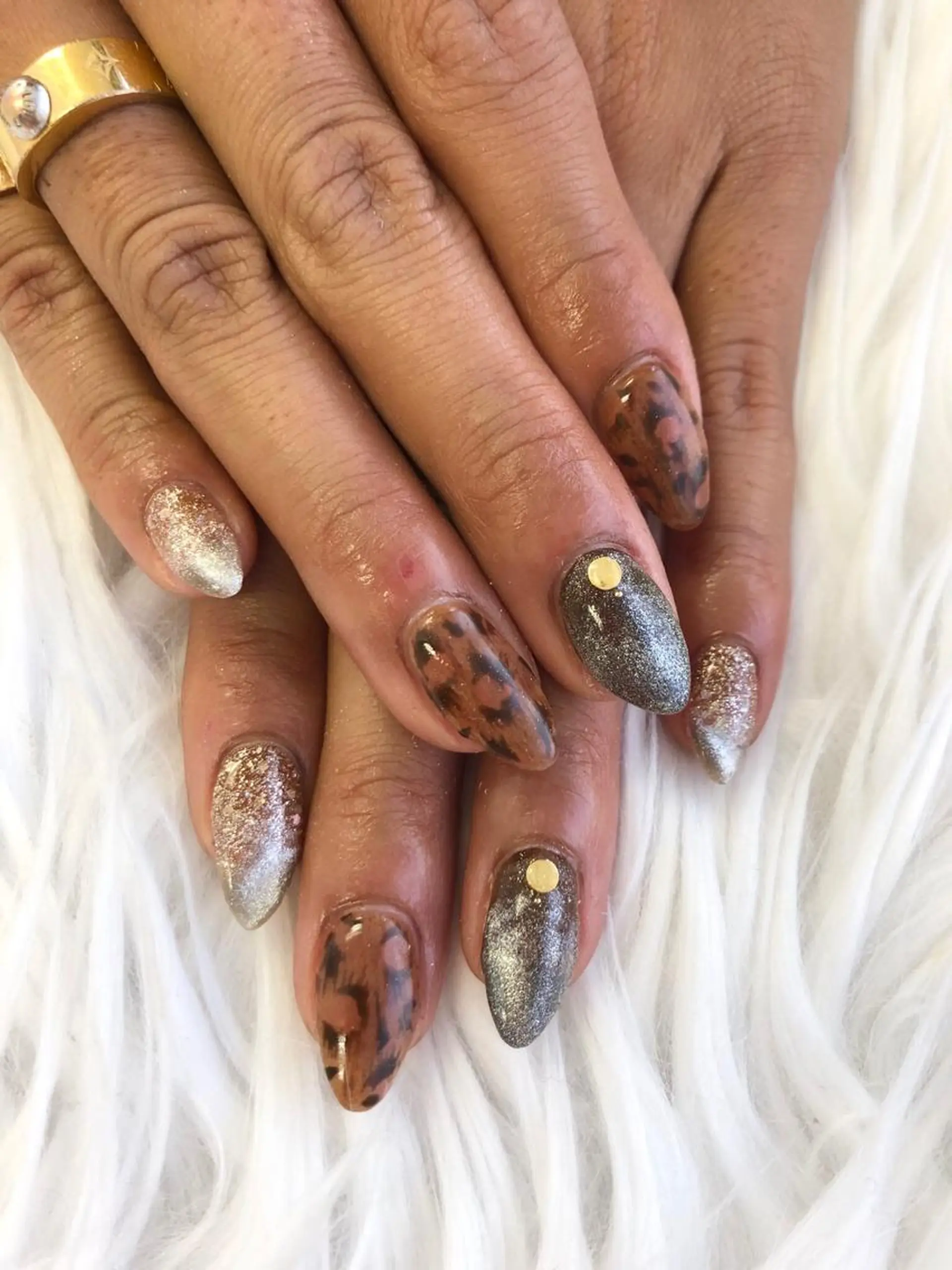 ネイル MADIA藤沢所属・MADIA MEGUのネイルデザイン