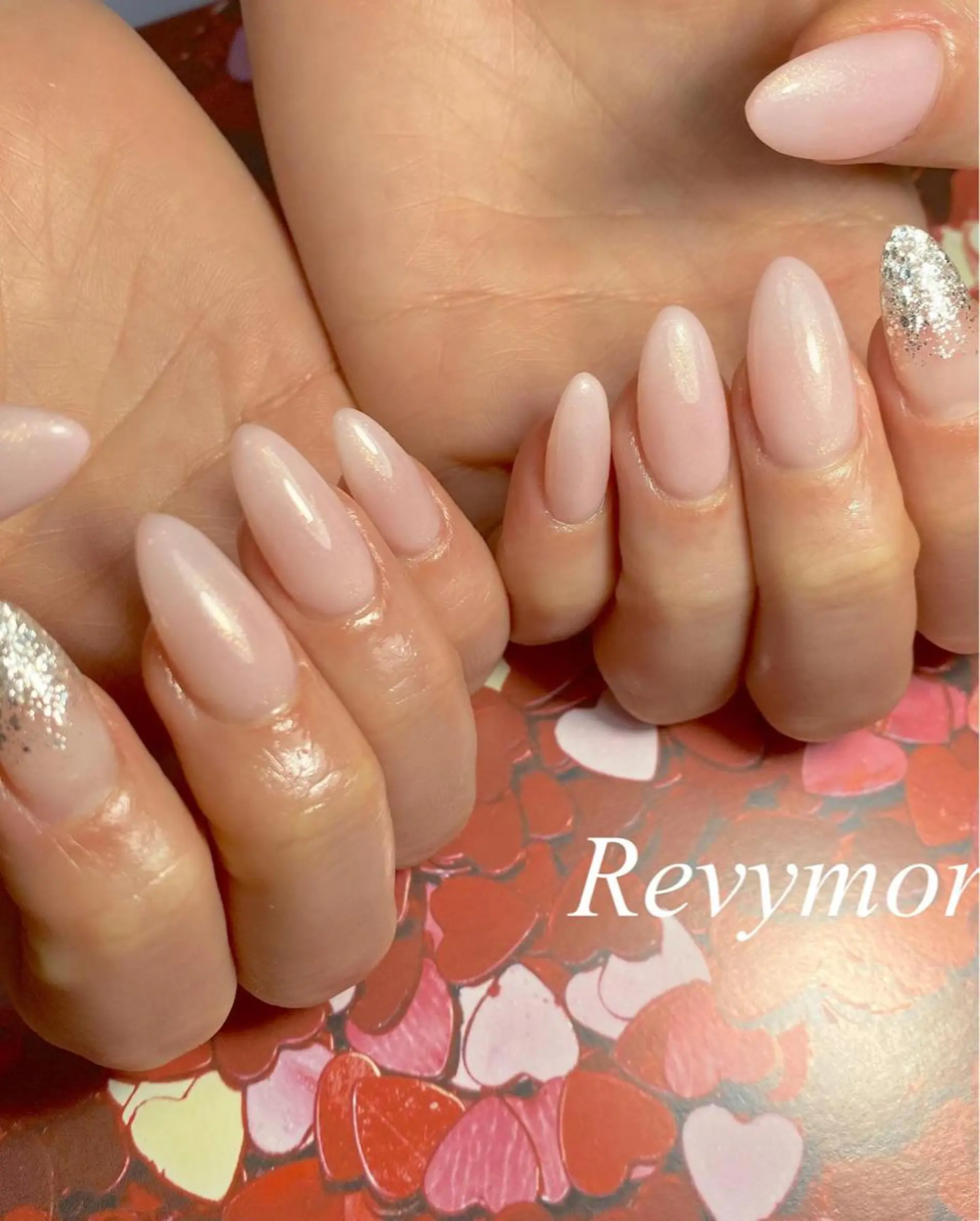 ミディアム ネイル 韓国風ヘア ジェルネイル 韓国ネイル ニュアンスネイル オフィスネイル nail salon Revymore所属・nail salon Revymoreのネイルデザイン