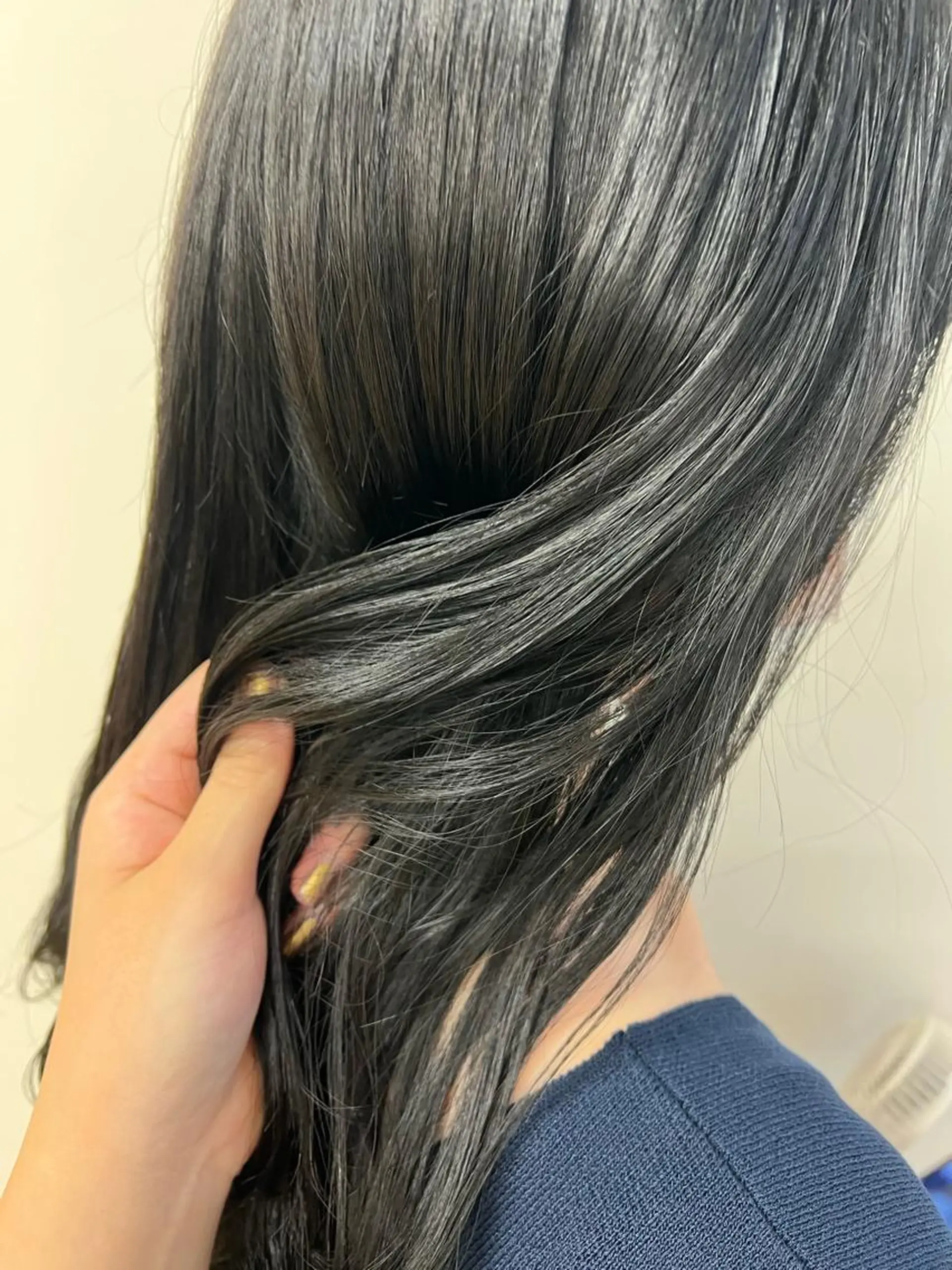 ロング カラー 鈴木 三保のヘアスタイル