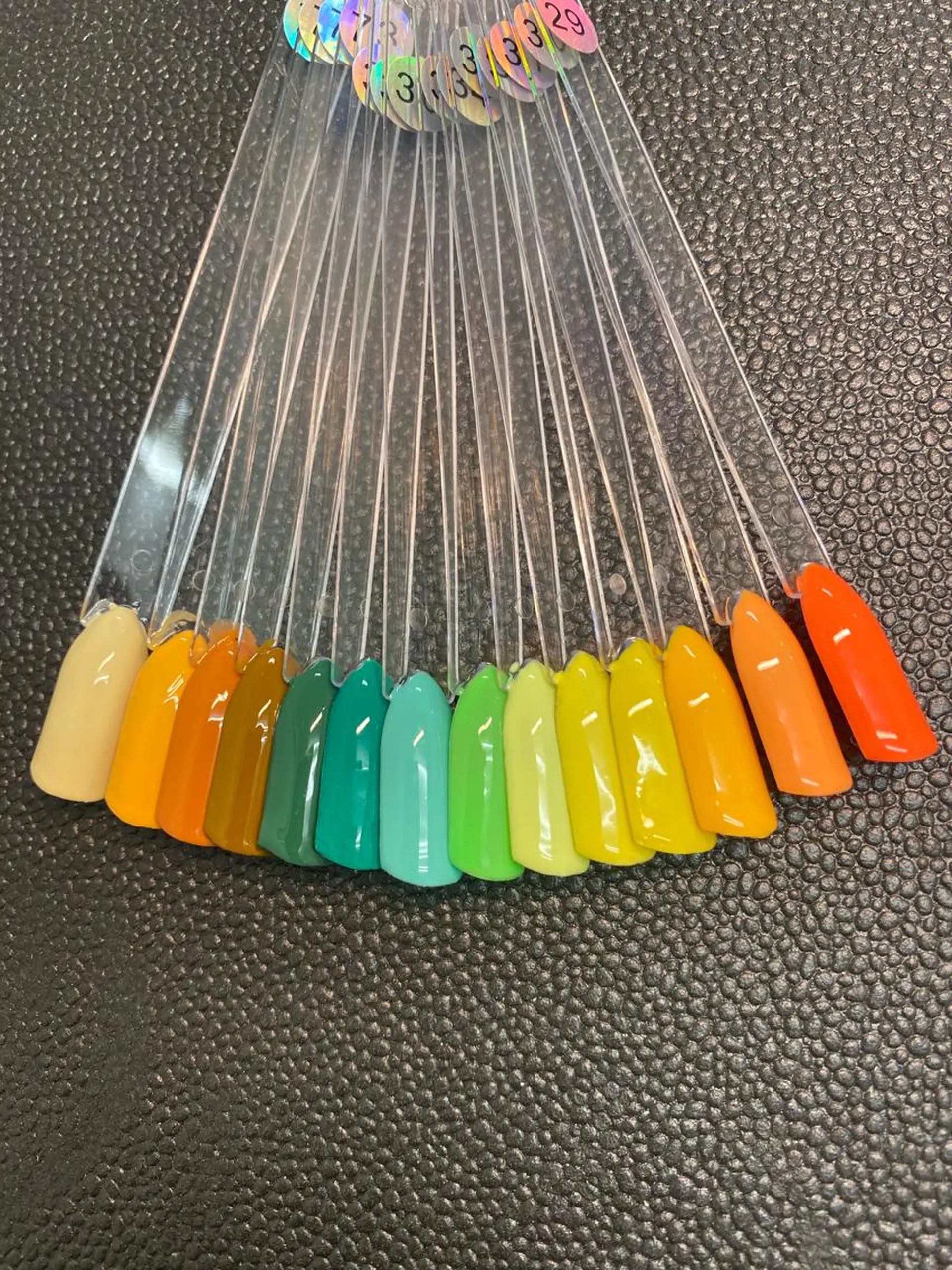 ネイル グリーン 黄色 kagami所属・kagami マイのネイルデザイン