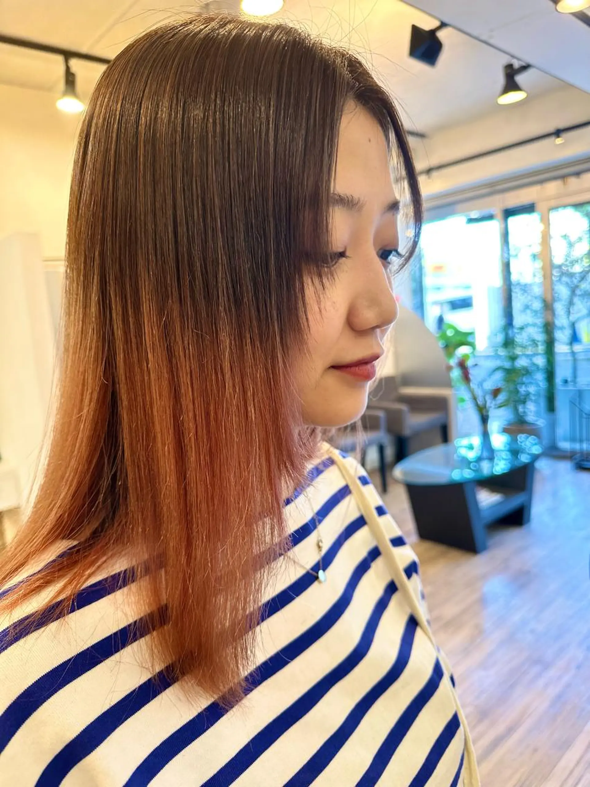 ミディアム カラー カット 縮毛矯正 トリートメント sato ayaka ｜透明感カラー🫧のヘアスタイル