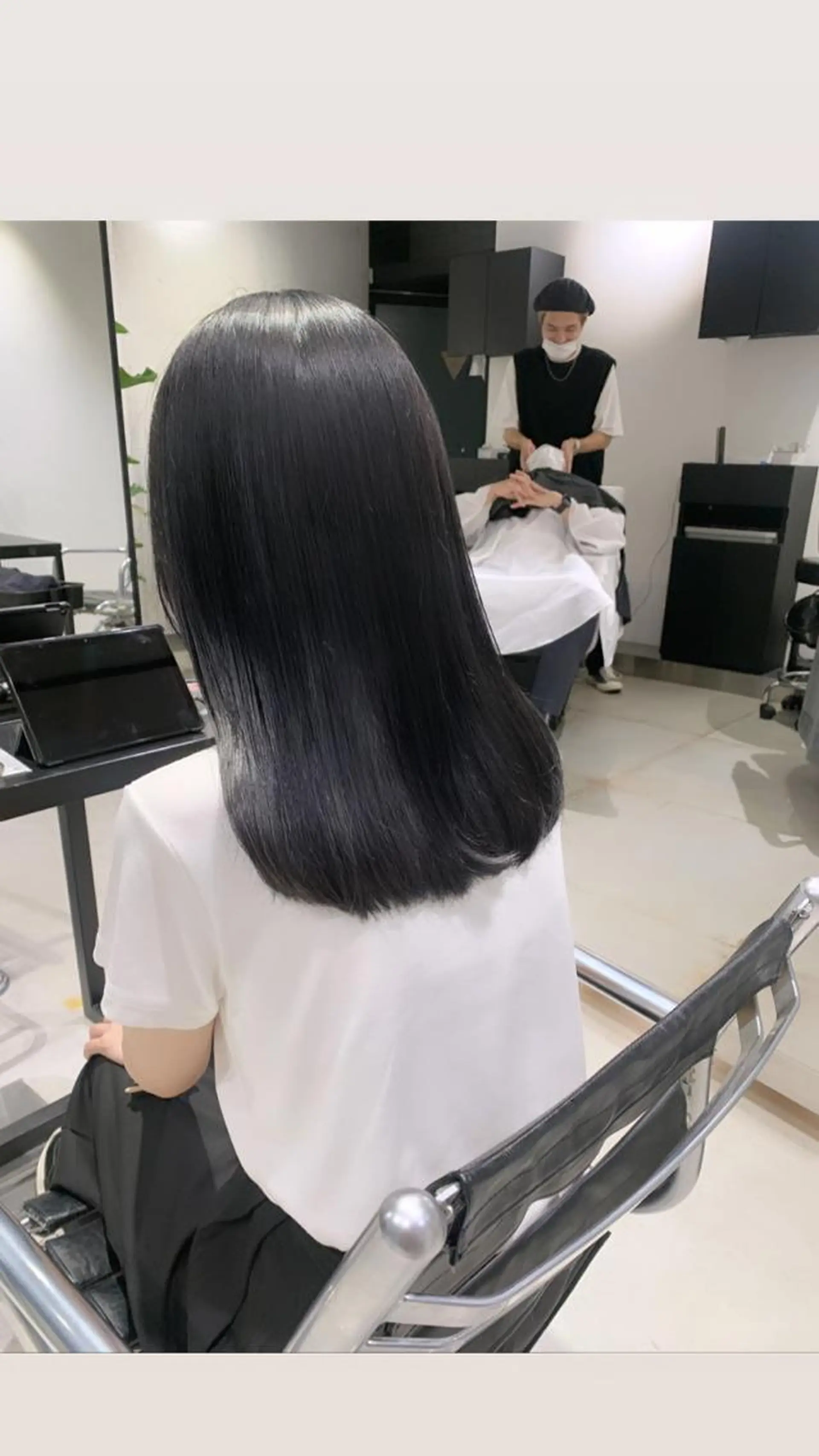 ミディアム カラー カット ヘアカラー トリートメント ヘッドスパ 透明感/オリーブ/ グレージュ/YUKAのヘアスタイル