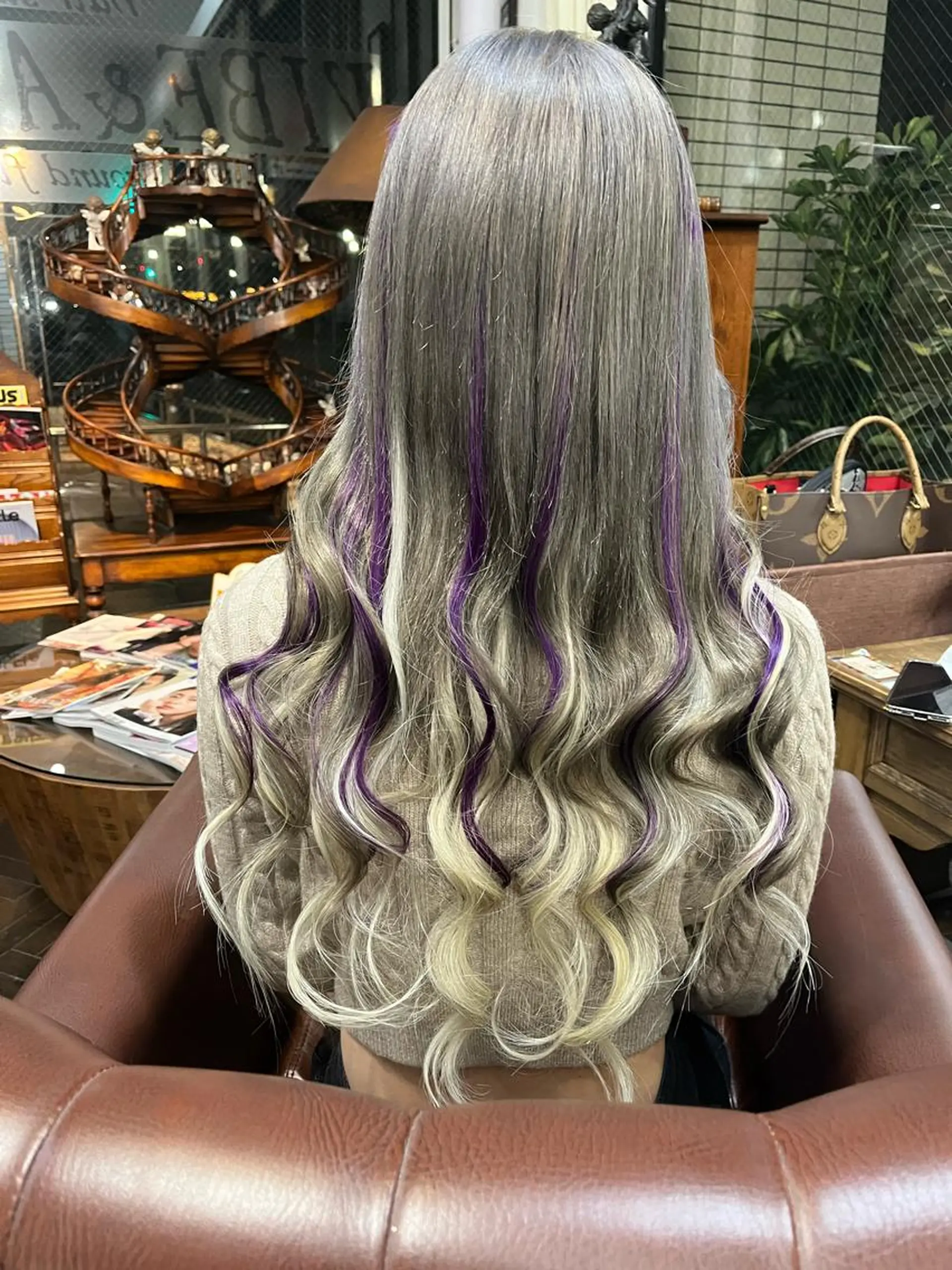 ロング カラー ヘアカラー エクステ モモカ/ハイトーン /バレイヤージュのヘアスタイル