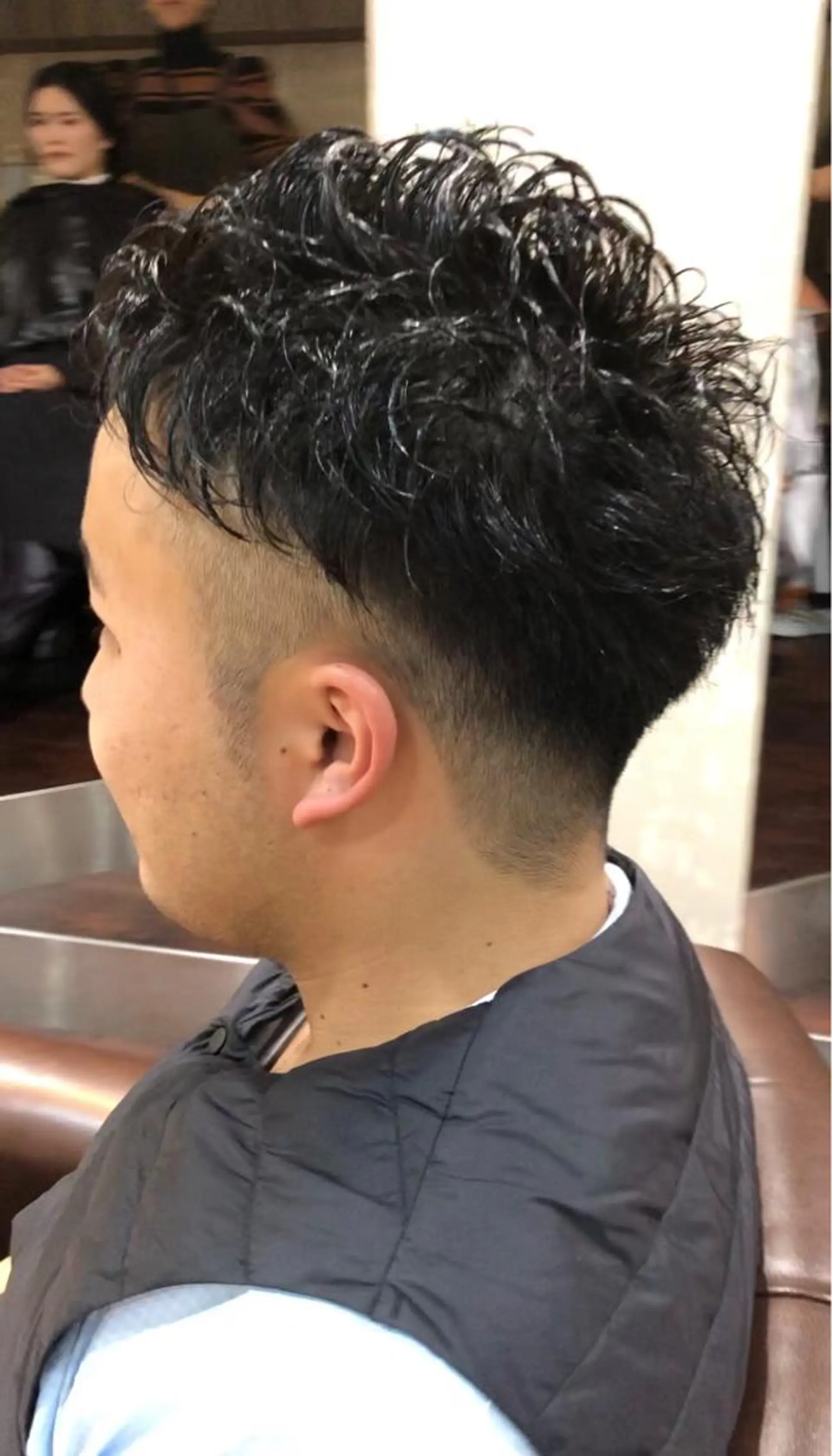 メンズ 西川 仁のヘアスタイル